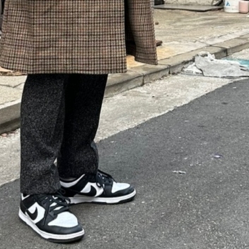 Nike Dunk Low Retro Black 착용 스타일