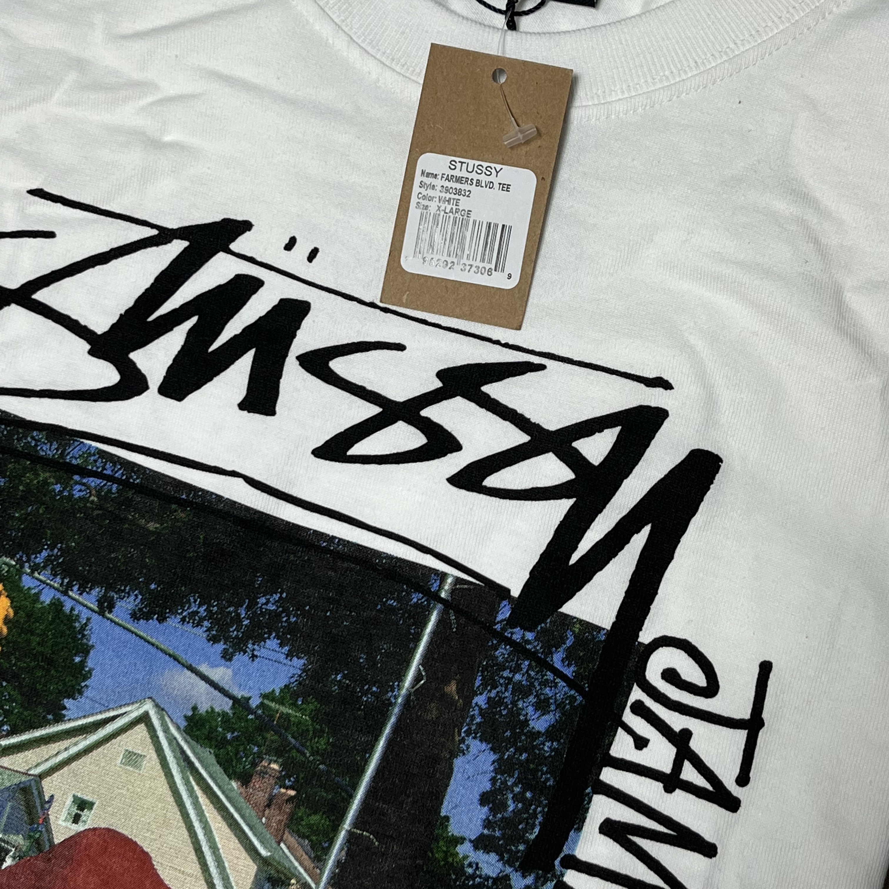 Stussy x Denim Tears Farmers Blvd. T-Shirt White 착용 스타일 - 2