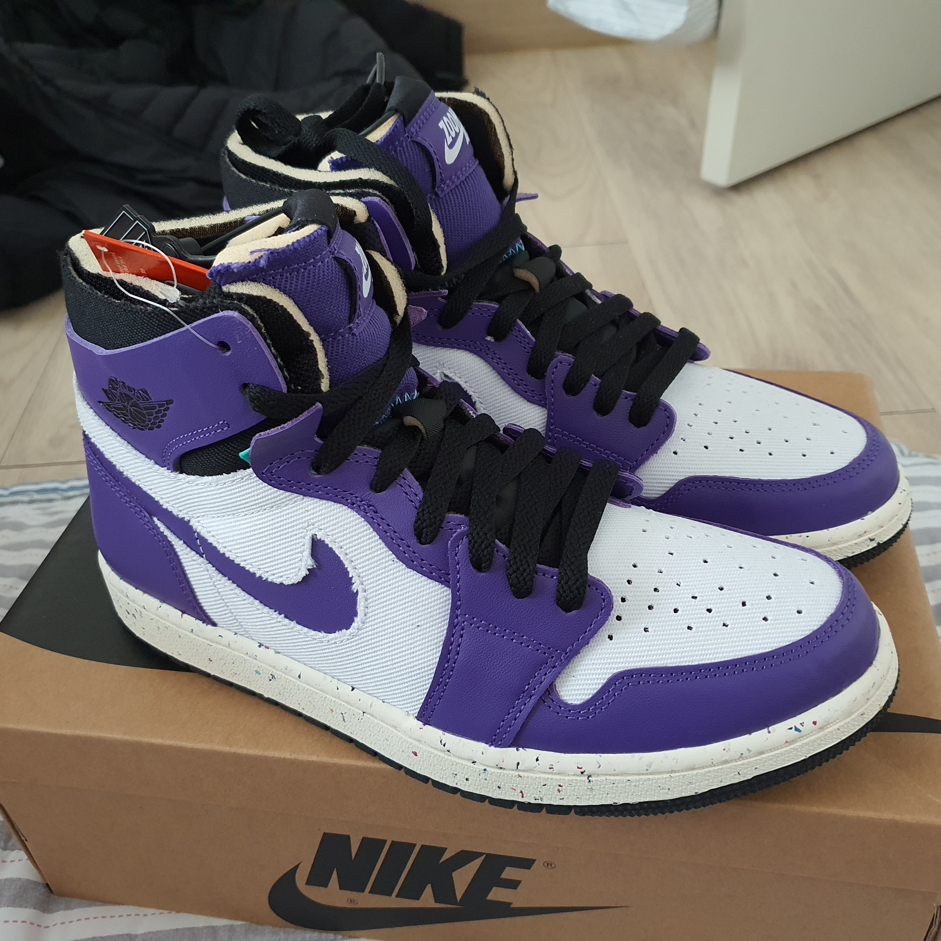 Jordan 1 Zoom Air CMFT Dark Iris 착용 스타일