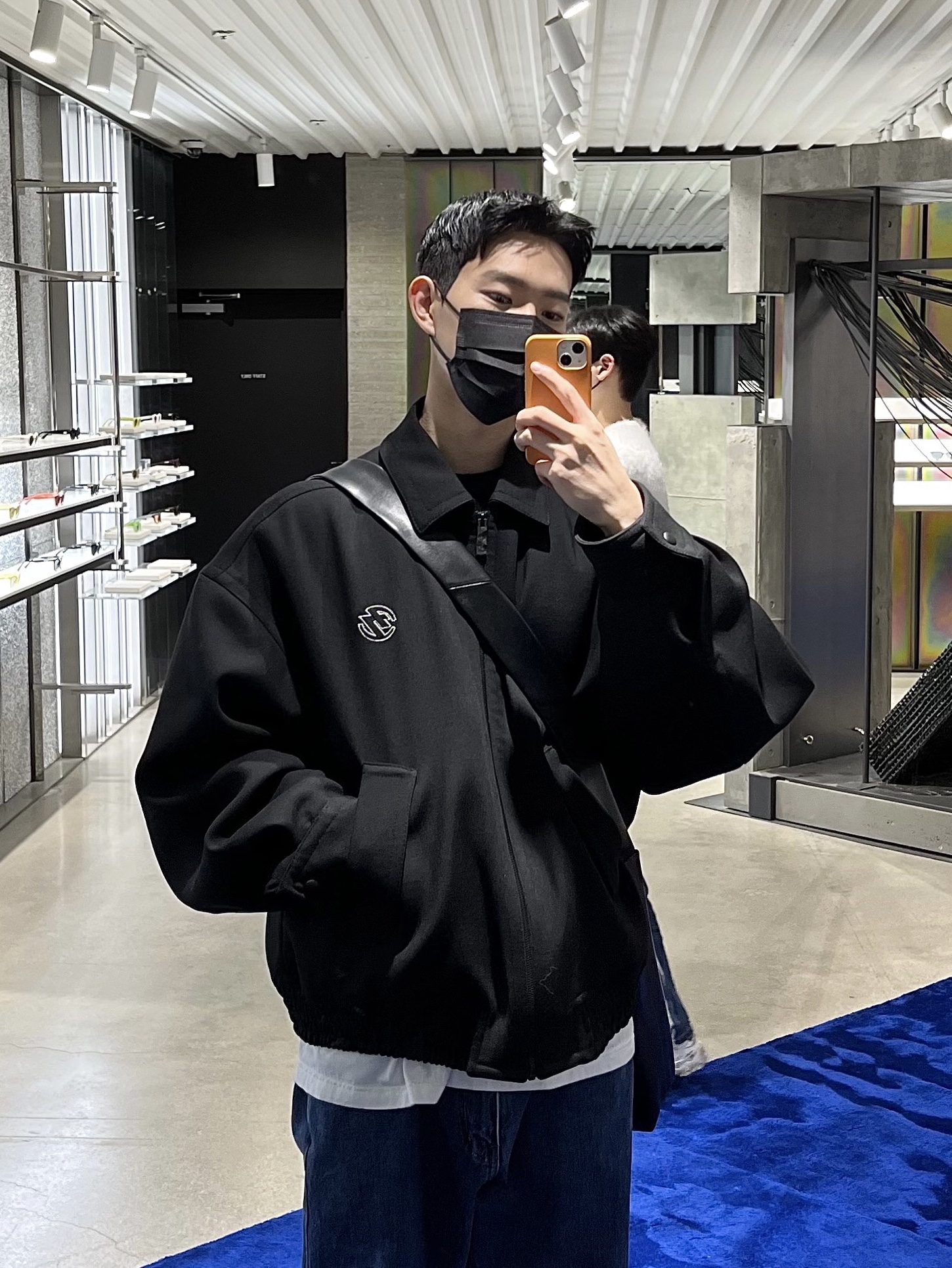 Zara x Ader Error Oversize Collar Bomber Jacket Black, Adidas Superstar Core Black White 착용 스타일 - 2