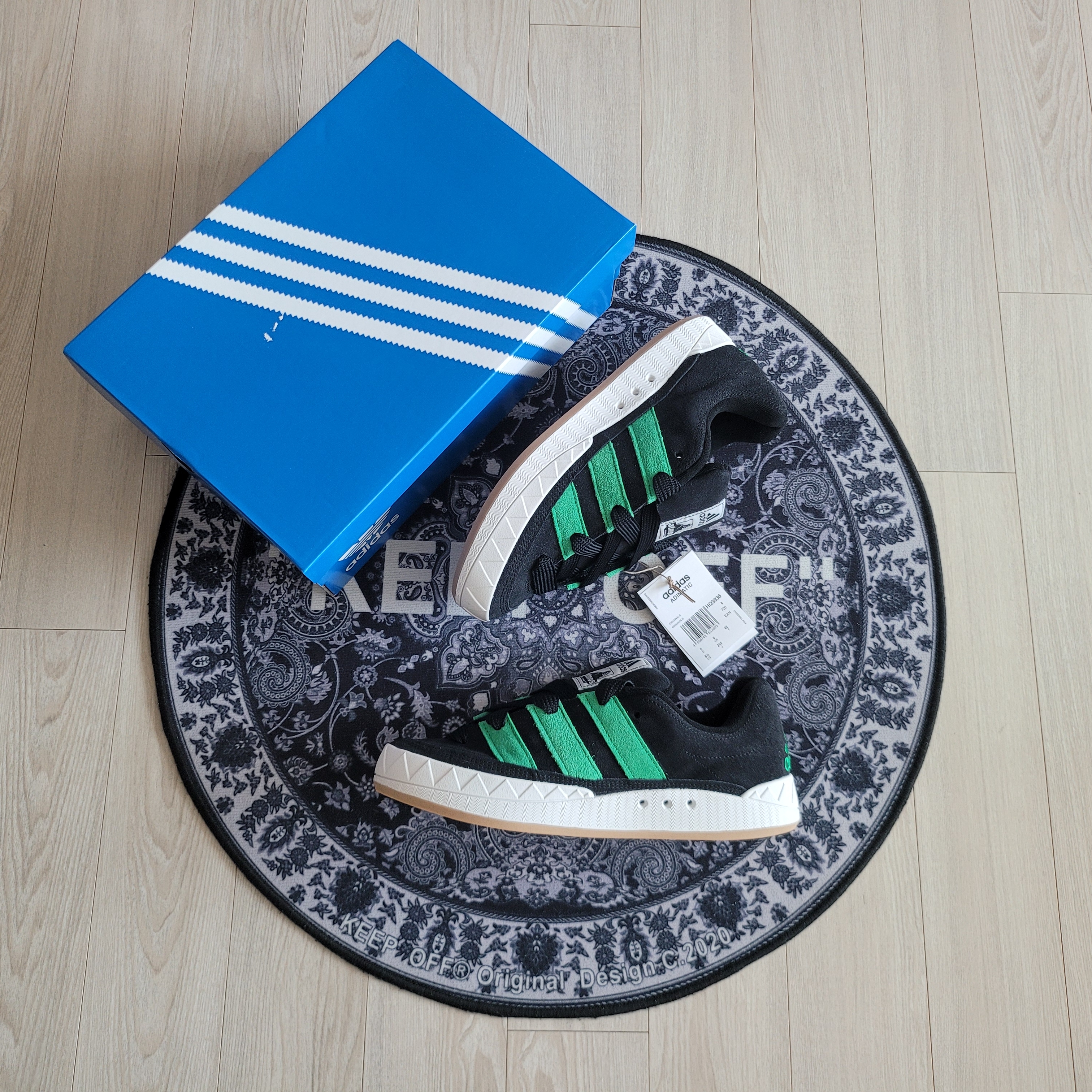 Adidas x Atmos x XLarge Adimatic Core Black Green 착용 스타일