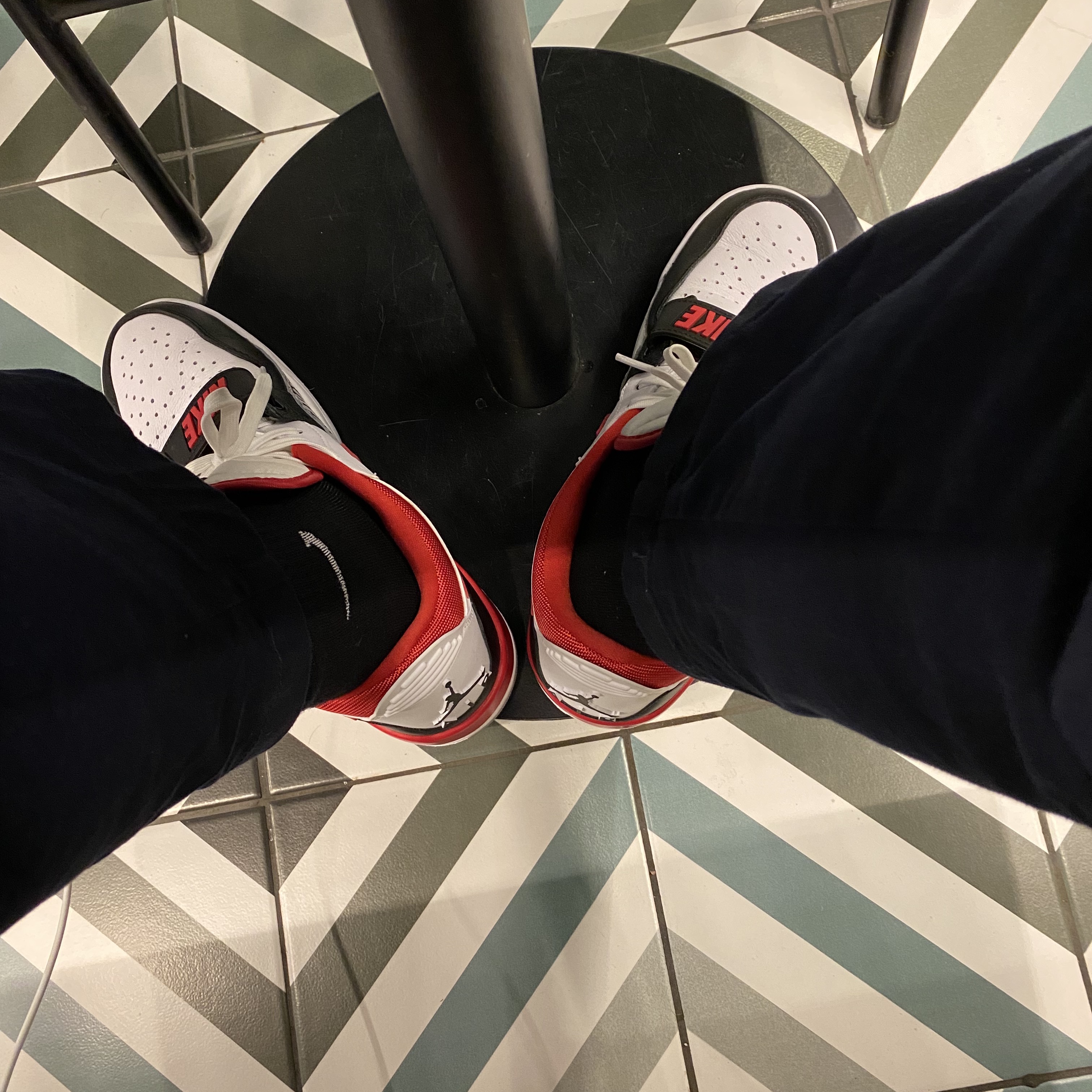 Jordan Legacy 312 Low Fire Red 착용 스타일