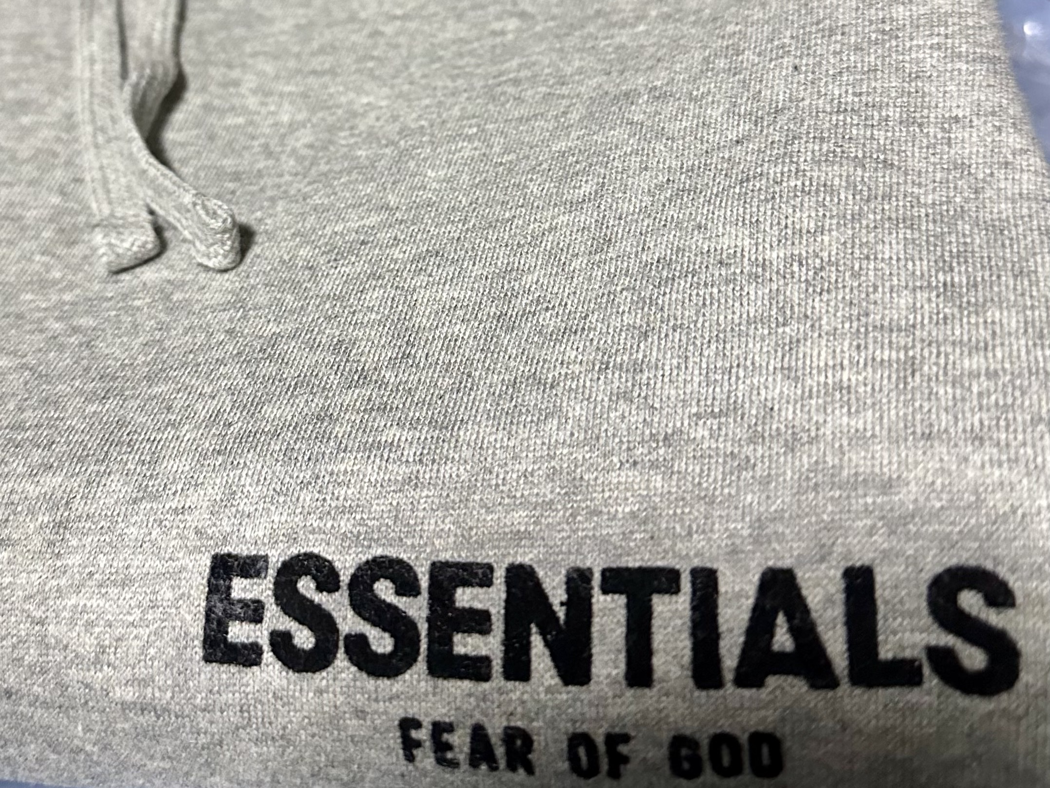 Essentials The Core Collection Hoodie Dark Oatmeal, Essentials The Core Collection Relaxed Sweatpants Dark Oatmeal 착용 스타일 - 2