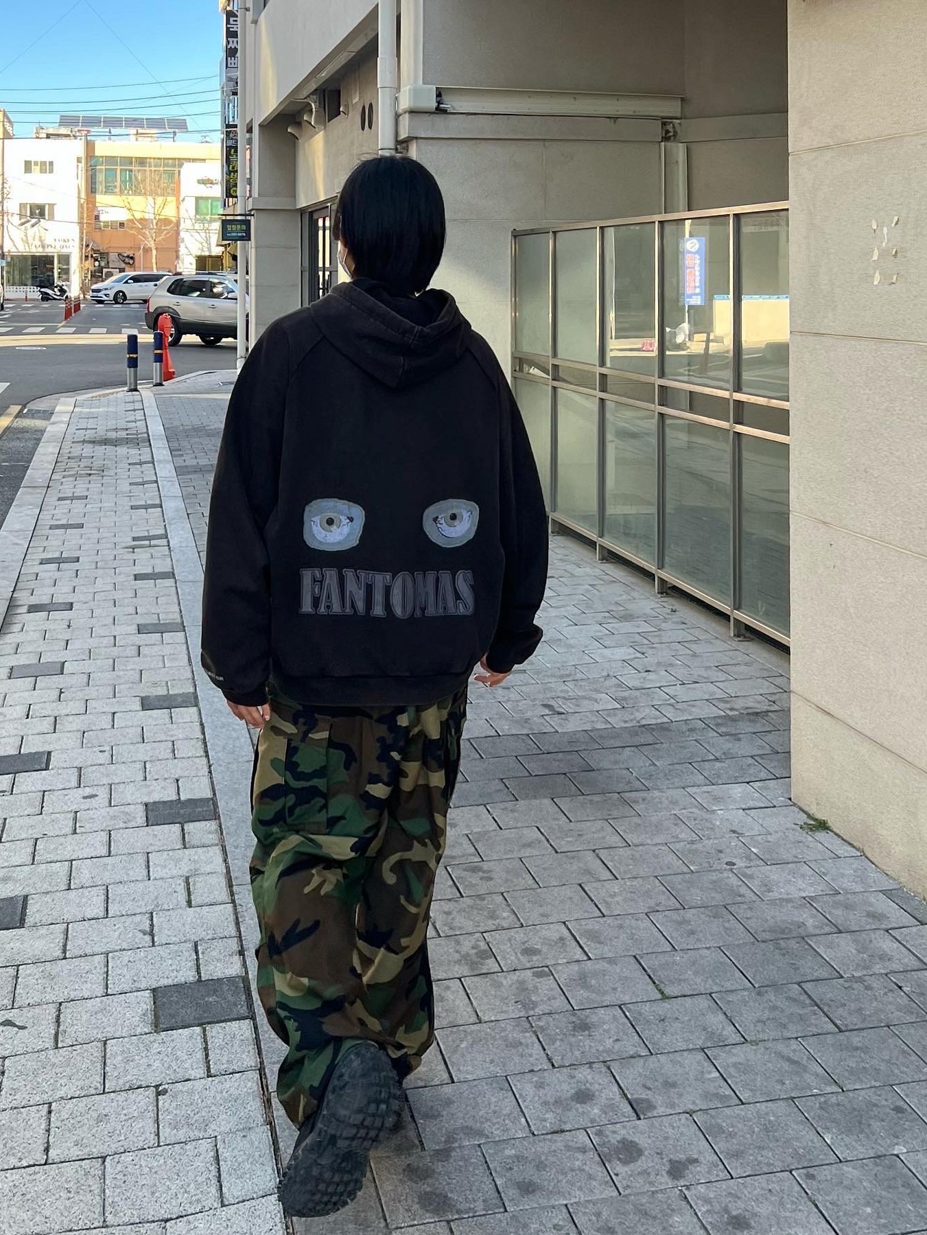 Balenciaga Defender Sneakers Black 착용 스타일 - 3