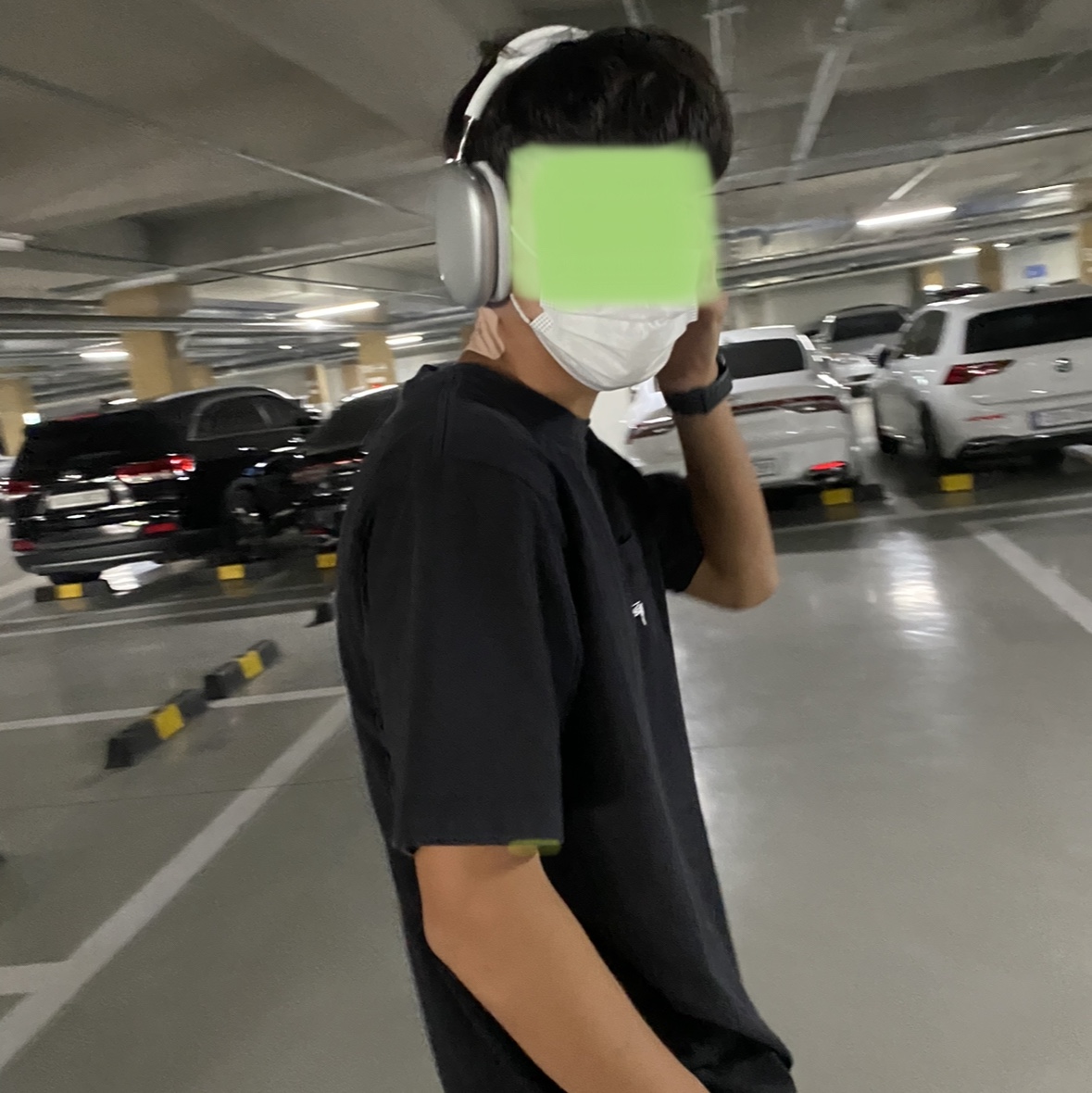 Apple AirPods Max Lightning Silver (Korean Ver.) 착용 스타일 - 1