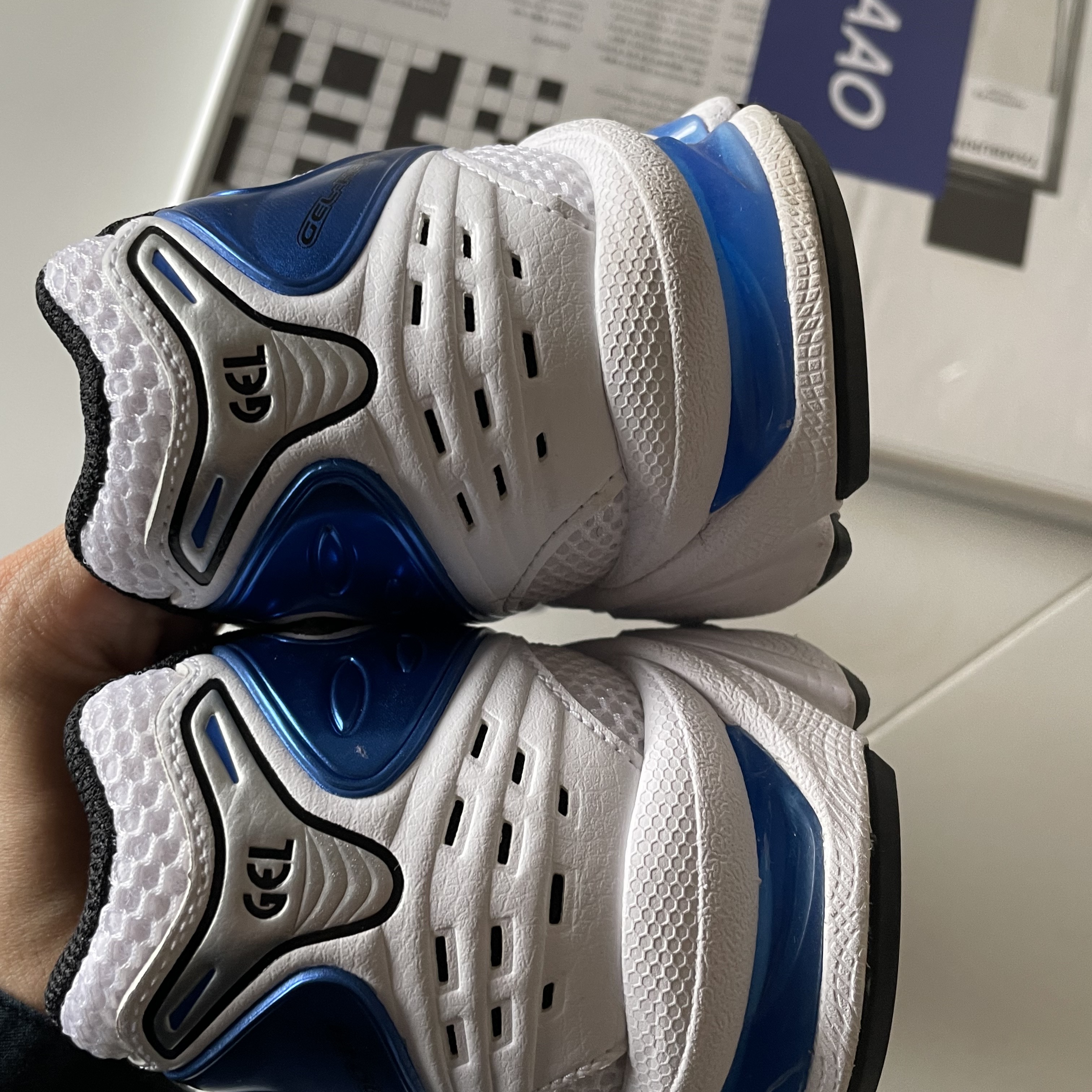 Asics Gel-Kayano 14 White Tuna Blue 착용 스타일 - 2