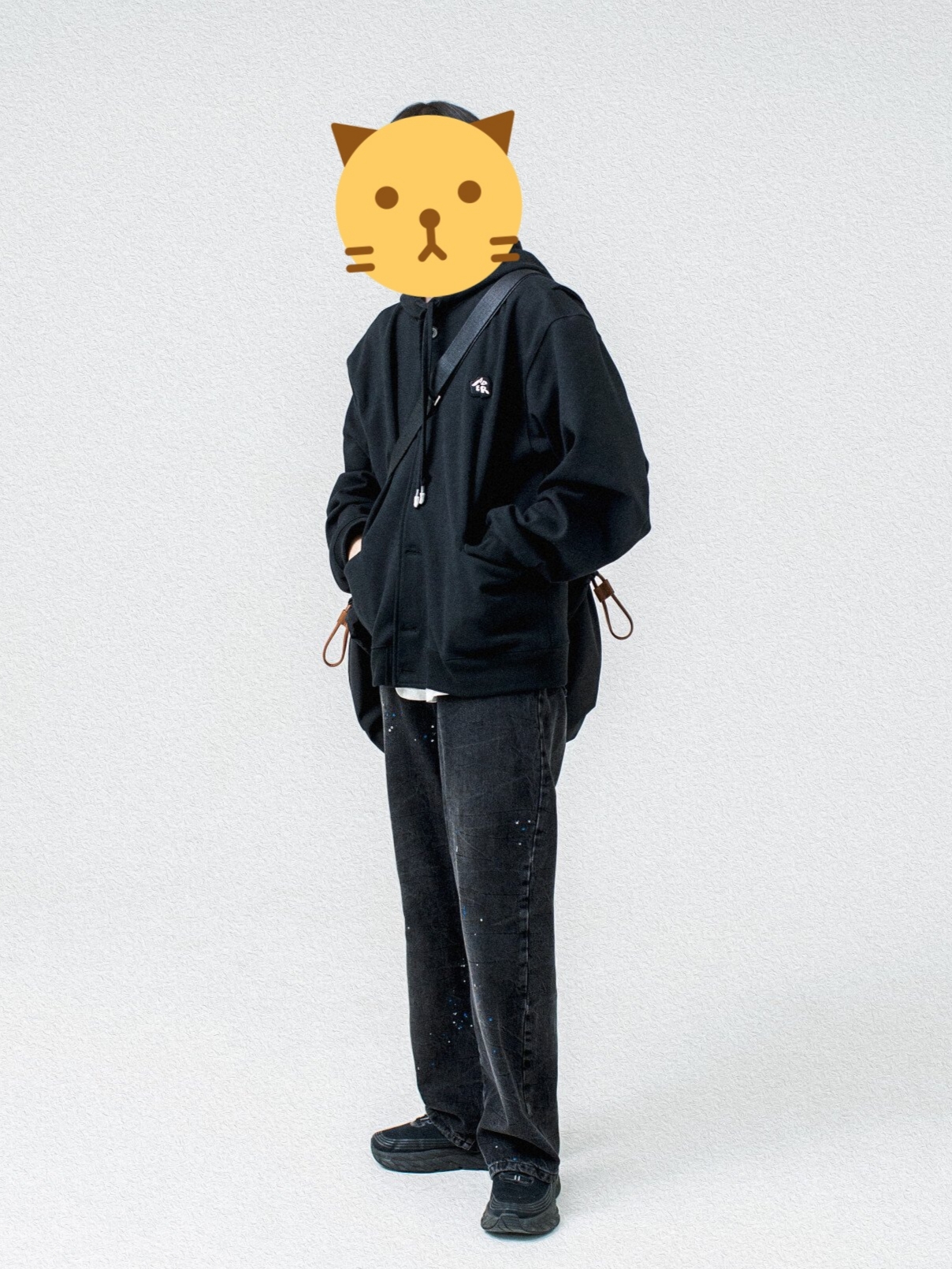 Hoka Bondi 6 Black, Zara x Ader Error Slit Jeans Black 착용 스타일