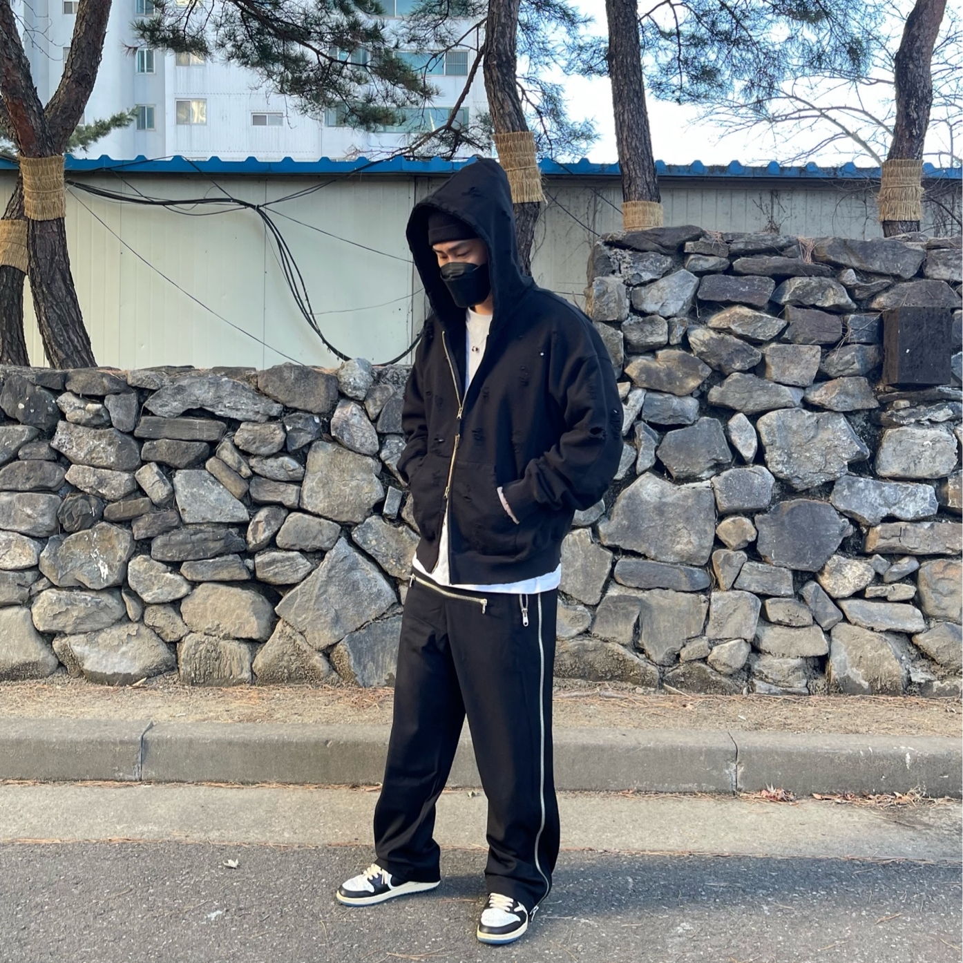 Undermycar Otter Oversized Damage-Washed Hood Zip-Up Sepia - 22FW, Jordan 1 x Travis Scott x Fragment Retro Low OG SP Military Blue 착용 스타일