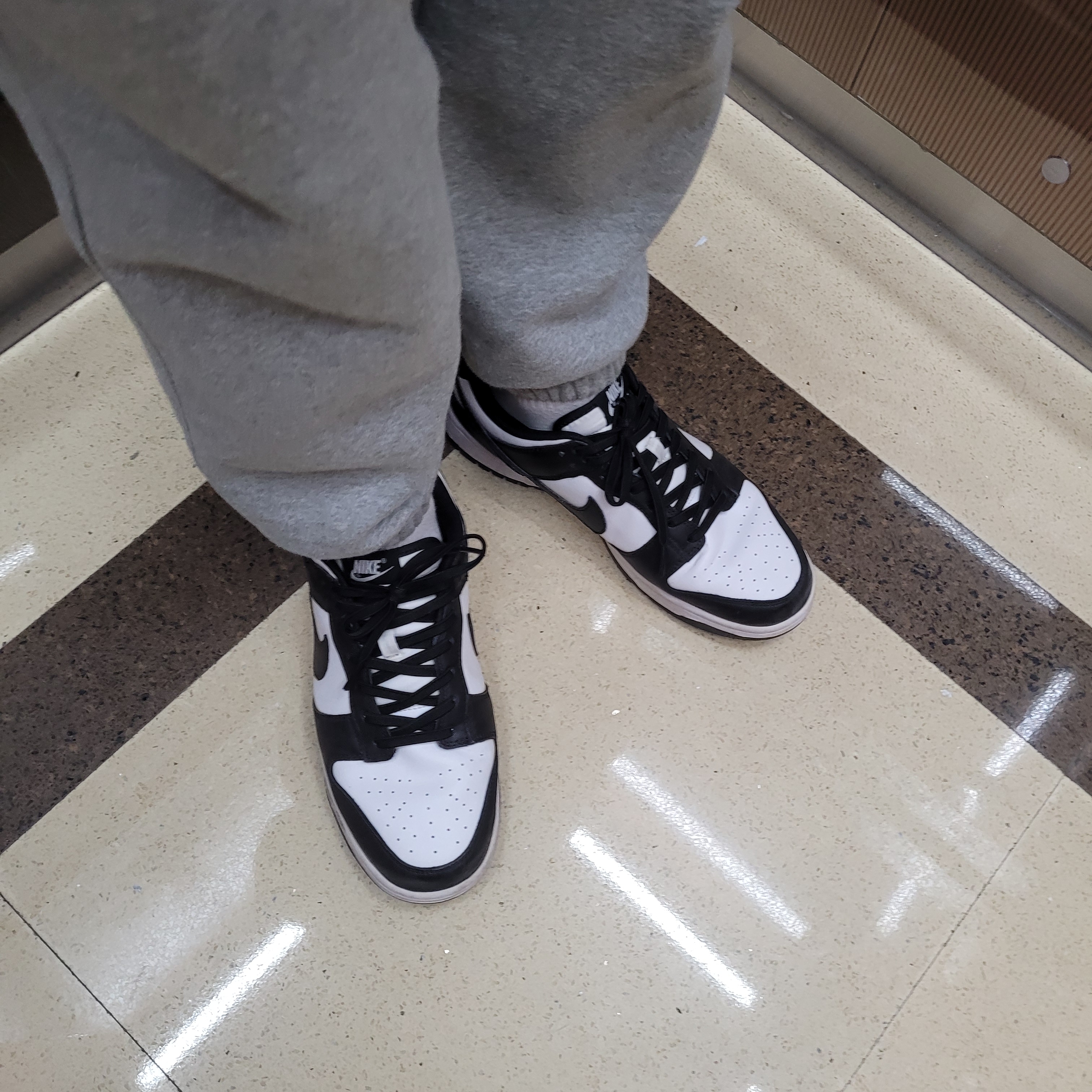 Nike Dunk Low Retro Black 착용 스타일