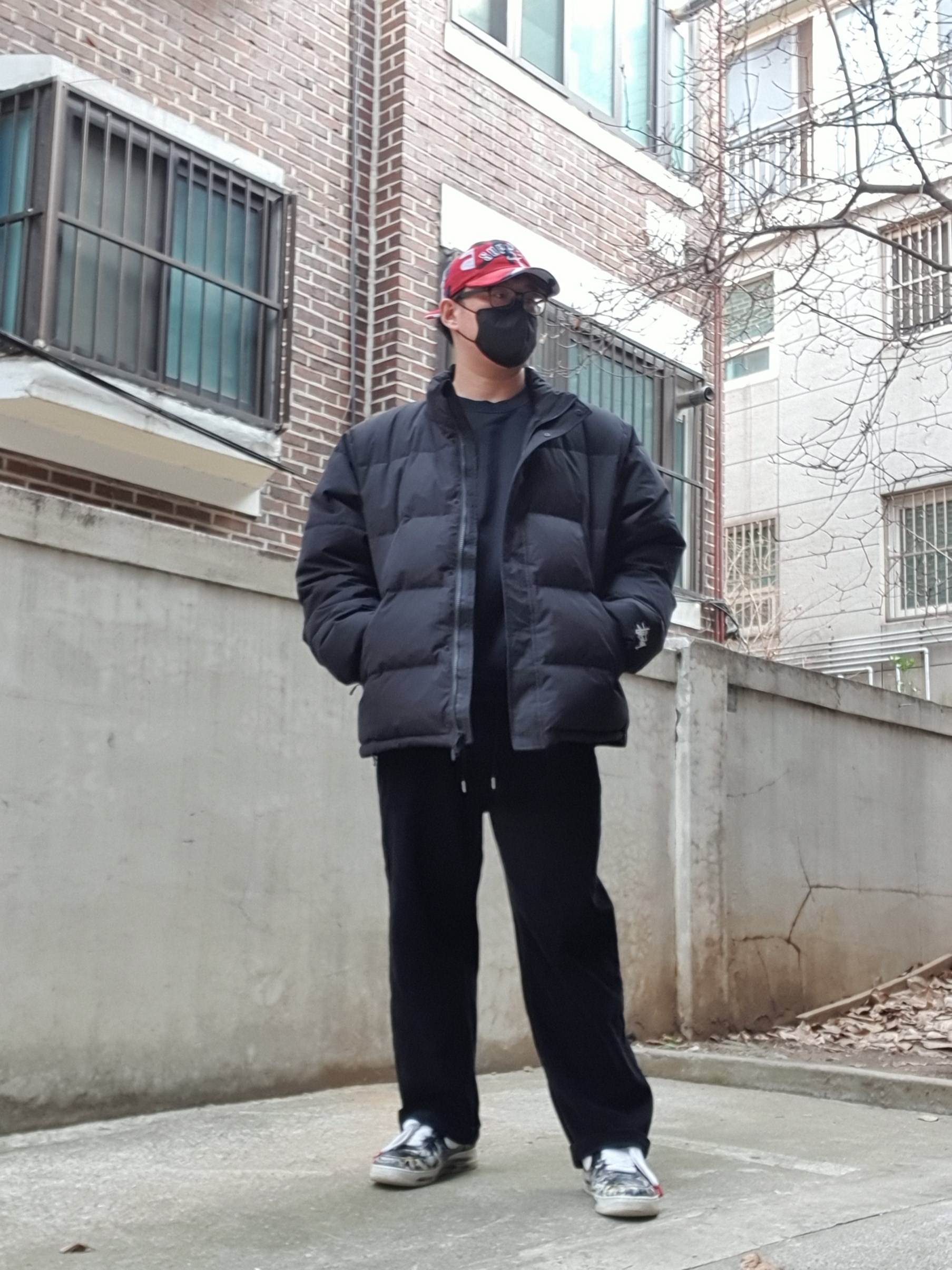 Supreme x Nike Arc Corduroy 6-Panel Red Camo - 22SS, Stussy Ripstop Down Puffer Jacket Black 착용 스타일
