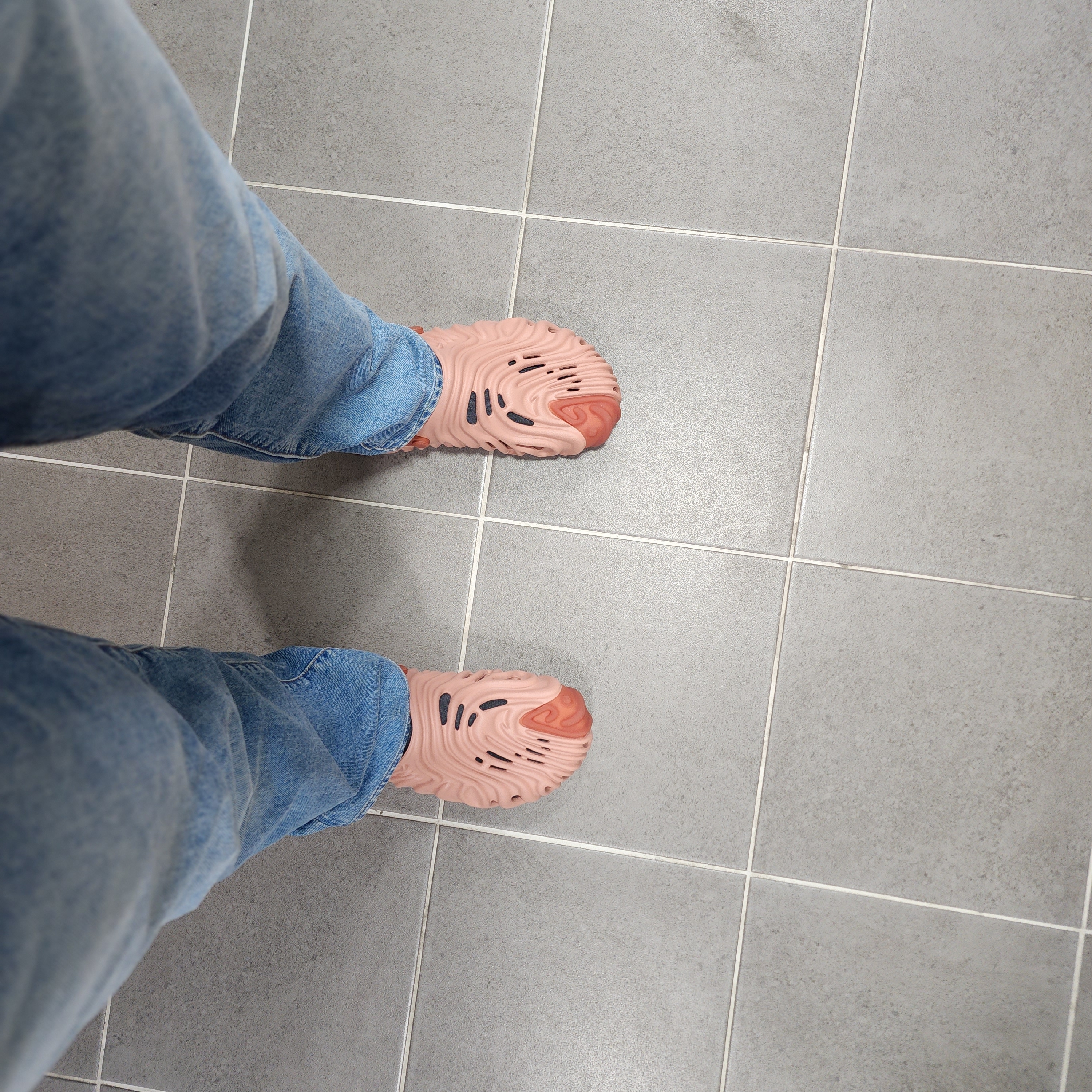 Crocs x Salehe Bembury Pollex Clog Kuwata 착용 스타일