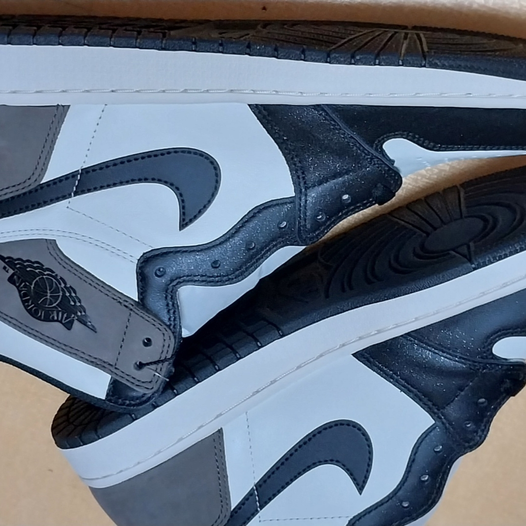 Jordan 1 Retro High OG Black Mocha 착용 스타일