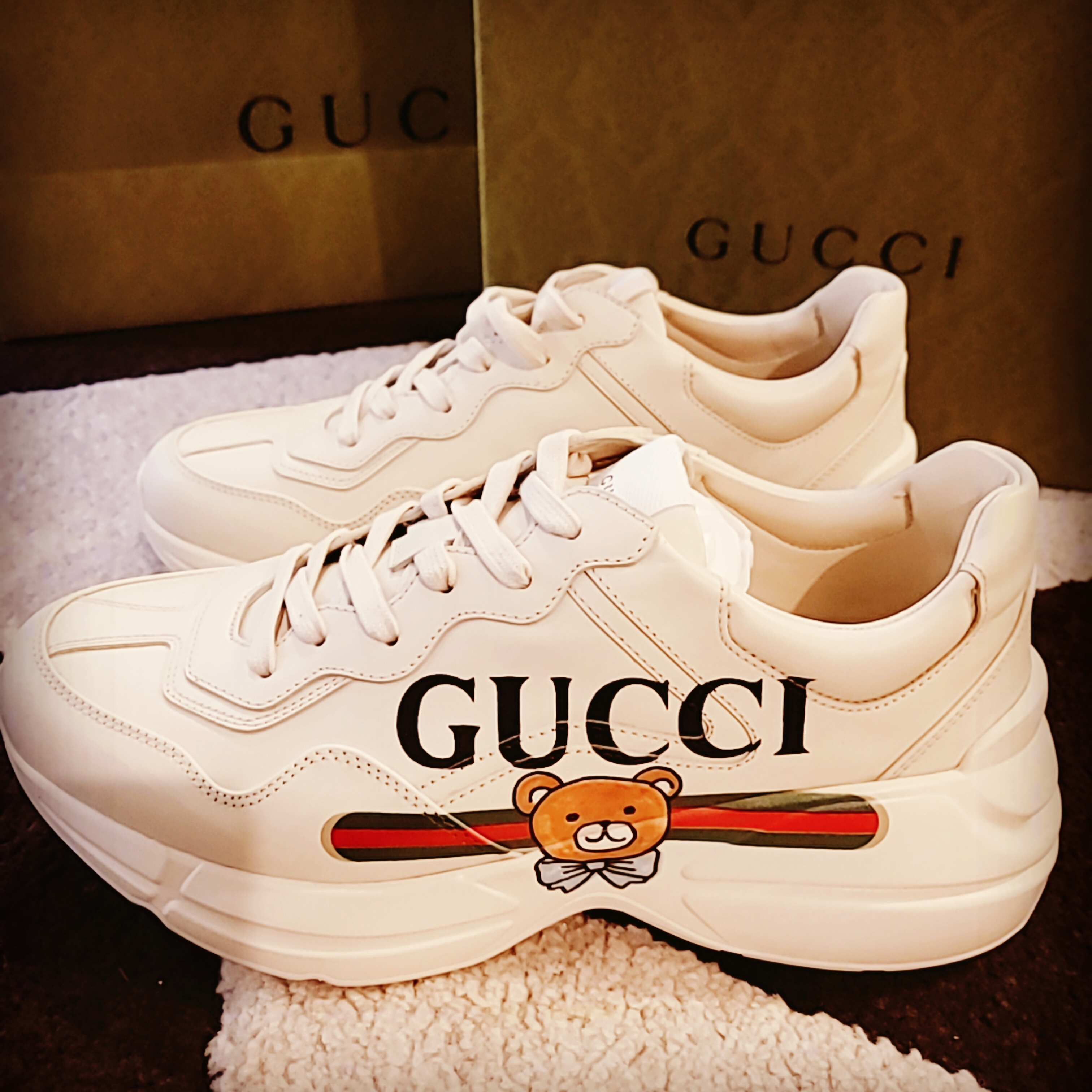 Gucci x Kai Rhyton Sneakers 착용 스타일