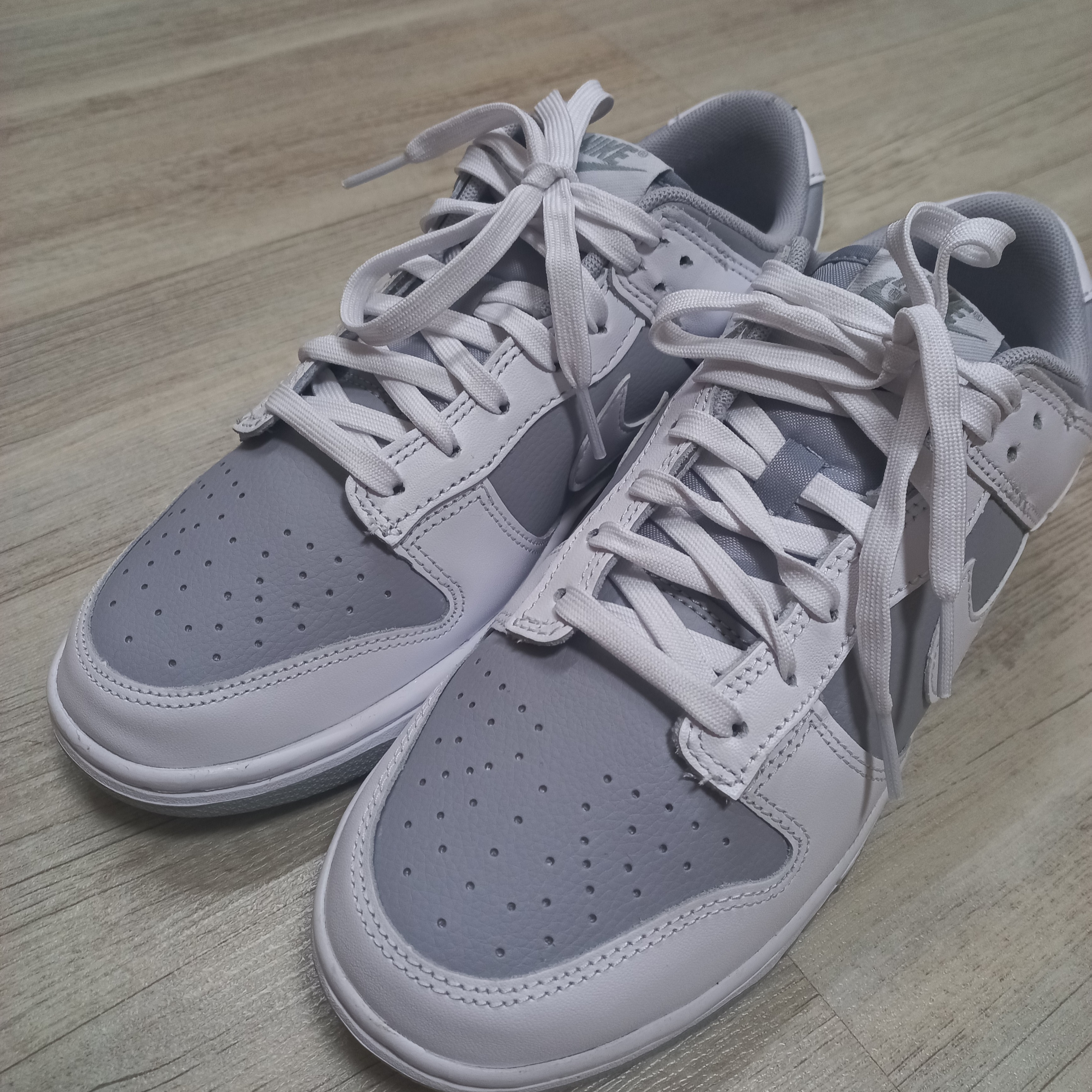 Nike Dunk Low Retro White Neutral Grey 착용 스타일