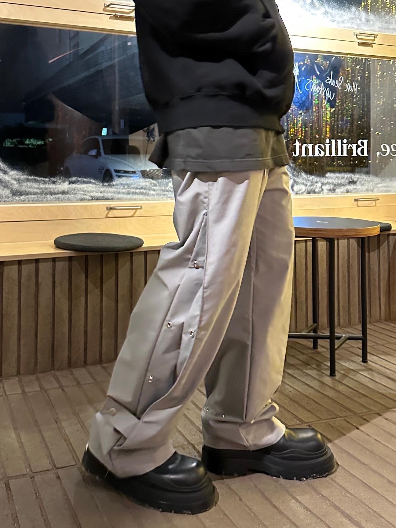 Yeezy Gap Engineered By Balenciaga Flame Cap Black, Bottega Veneta Tire Ankle Chelsea Boots Black Cruise 착용 스타일 - 5