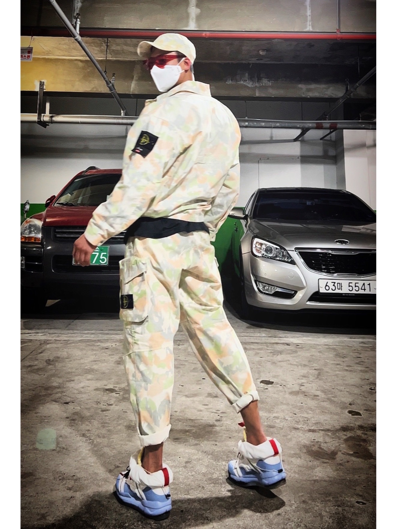 Supreme x Stone Island Reactive Ice Camo Ripstop Camp Cap Tan - 22SS, Supreme x Stone Island Reactive Ice Camo Ripstop Jacket Tan - 22SS 착용 스타일 - 2