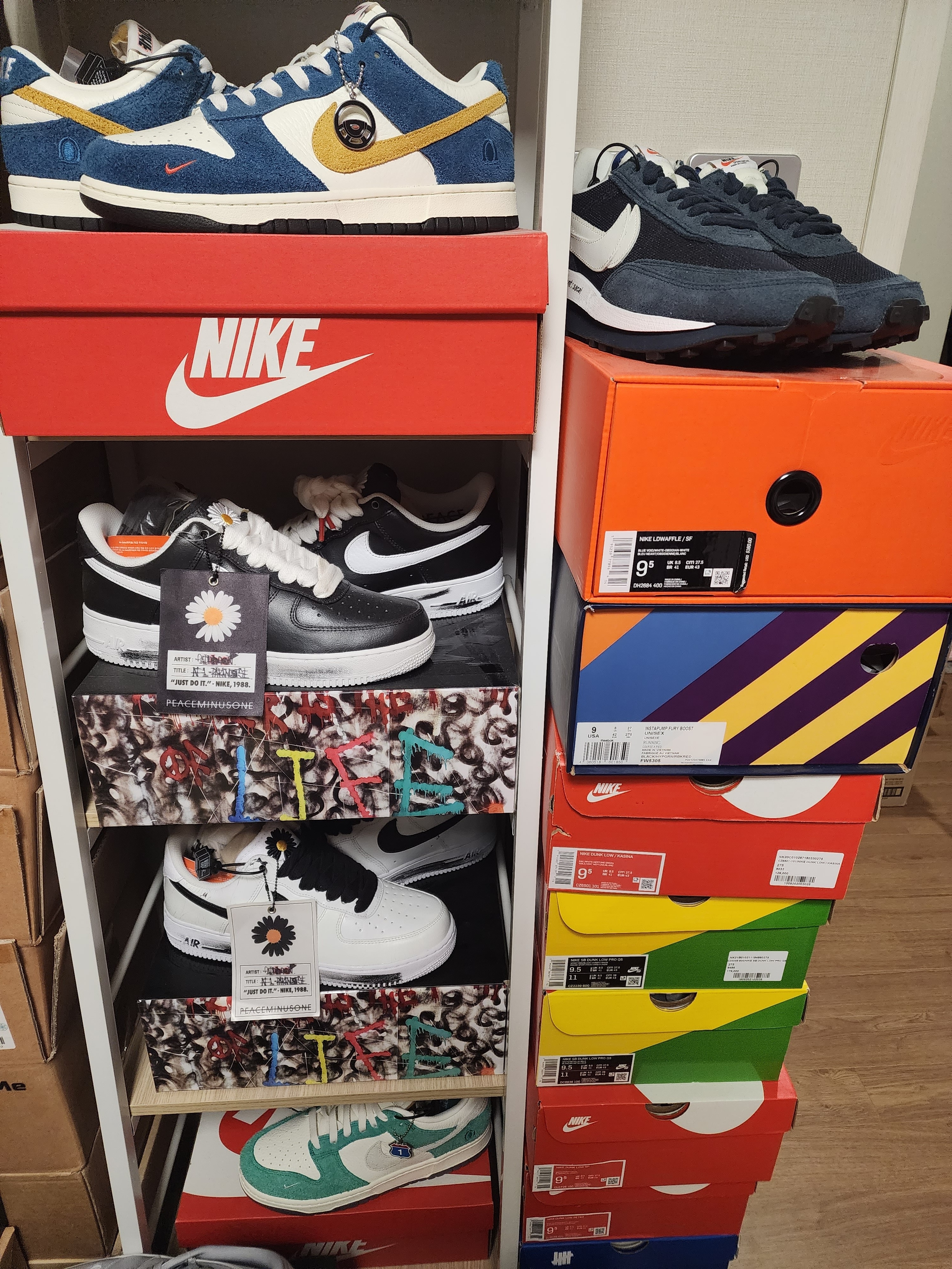 Nike x Kasina Dunk Low 80's Bus, Nike x Peaceminusone Air Force 1 Low Para-Noise 착용 스타일