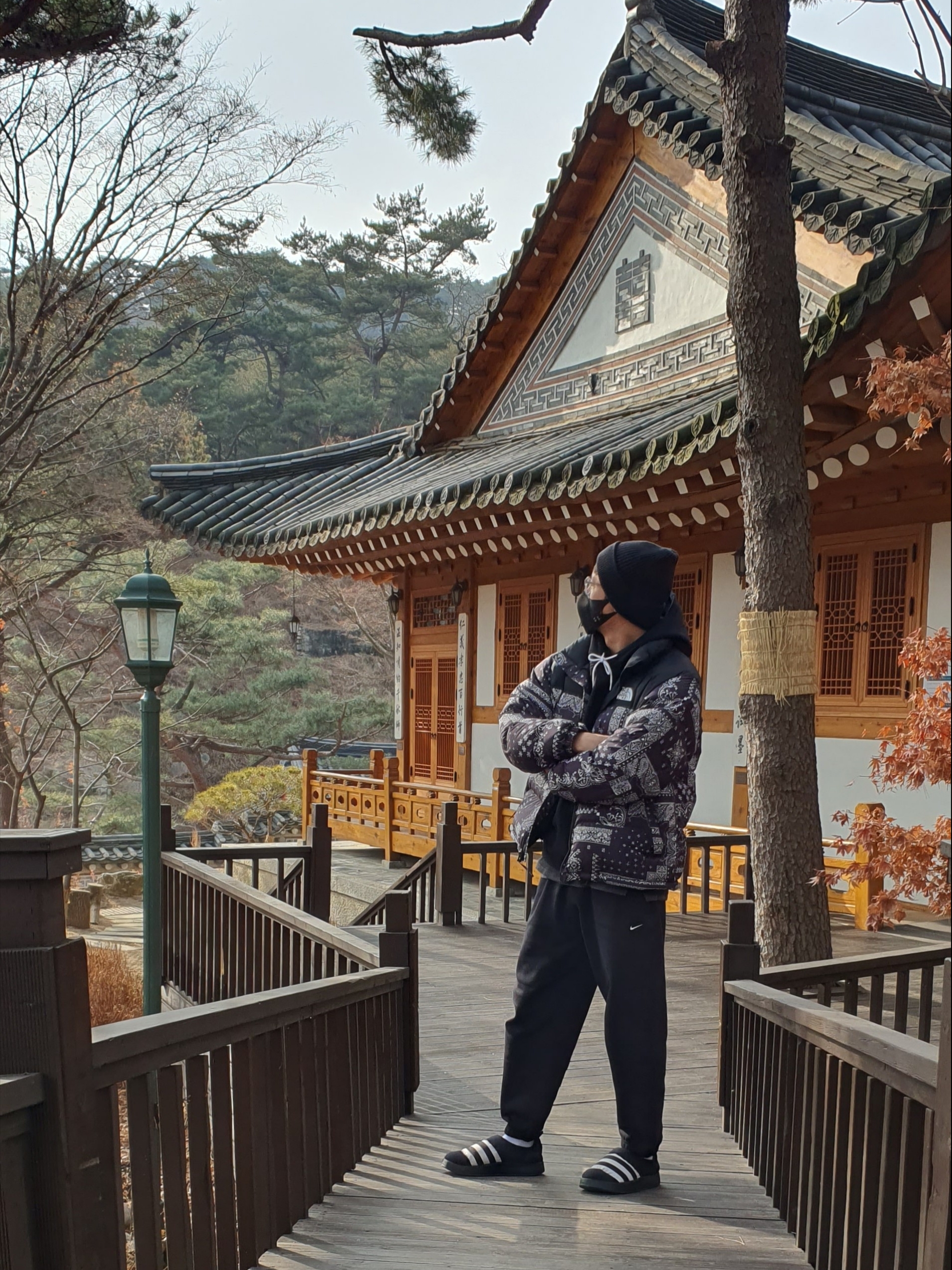 Nike NRG Solo Swoosh Fleece Hoodie Black White - Asia, Nike NRG Solo Swoosh Woven Track Pants Black White - Asia 착용 스타일