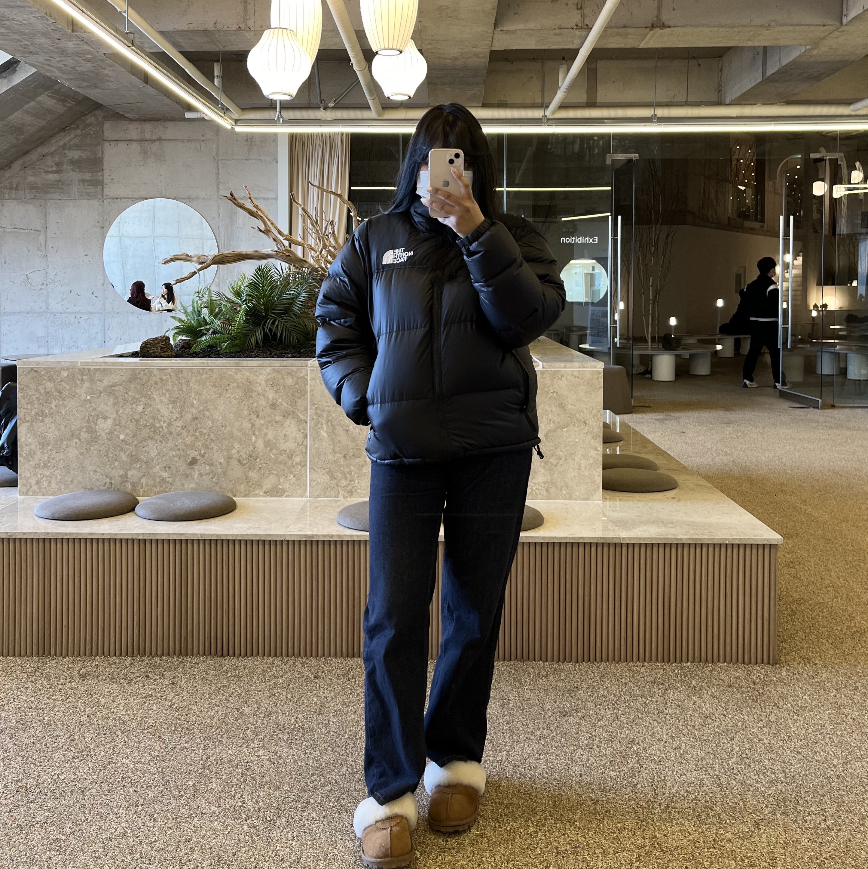 The North Face 1996 Eco Nuptse Jacket Black 착용 스타일
