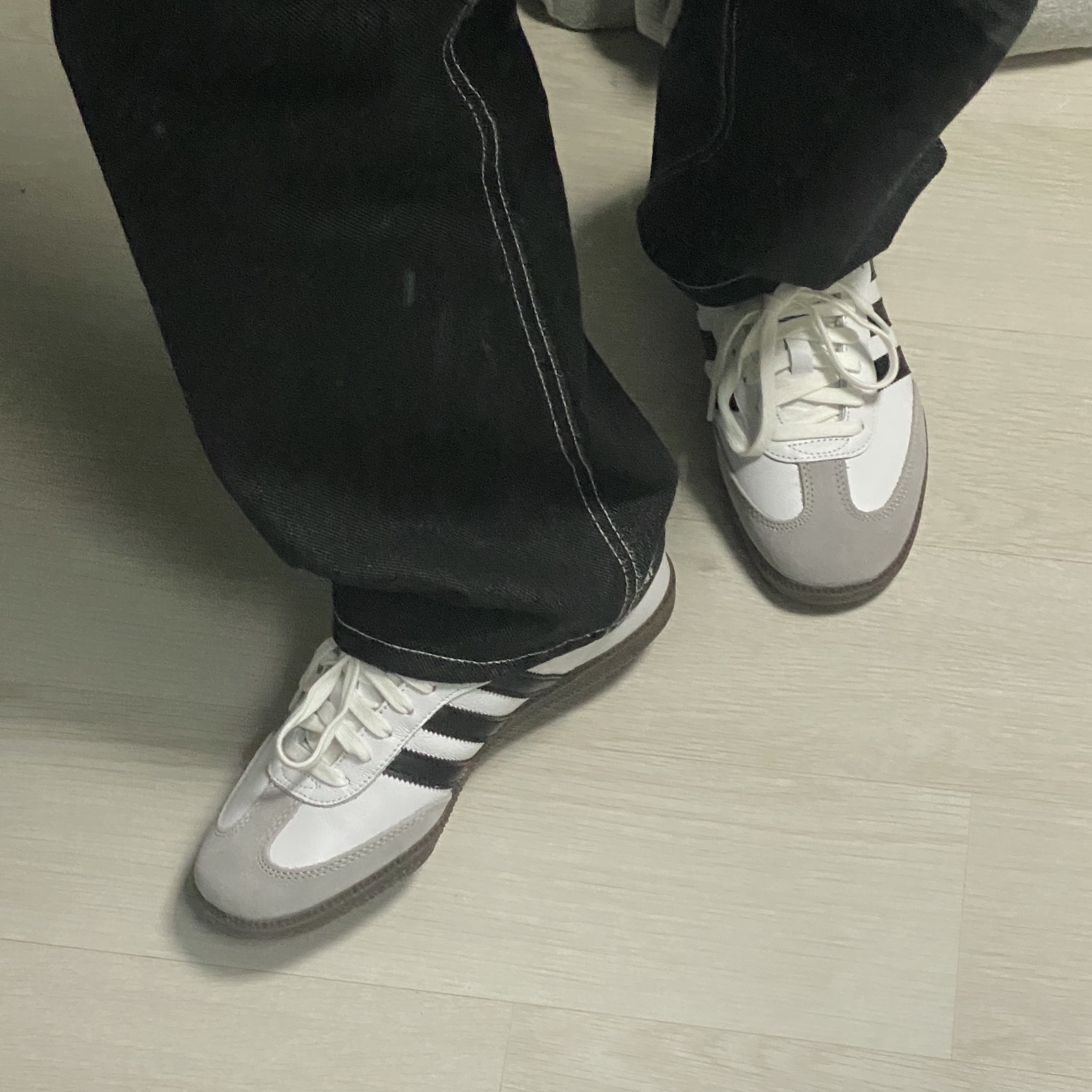 Adidas Samba OG Cloud White 착용 스타일