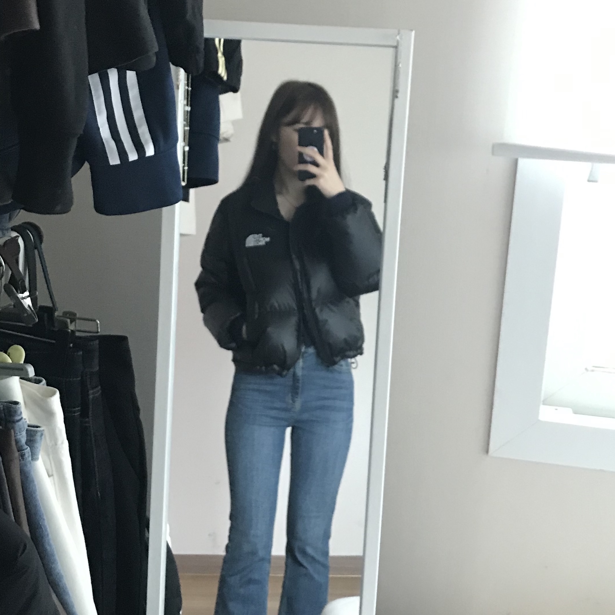 (W) The North Face White Label Novelty Nuptse Down Jacket Black 착용 스타일 - 4