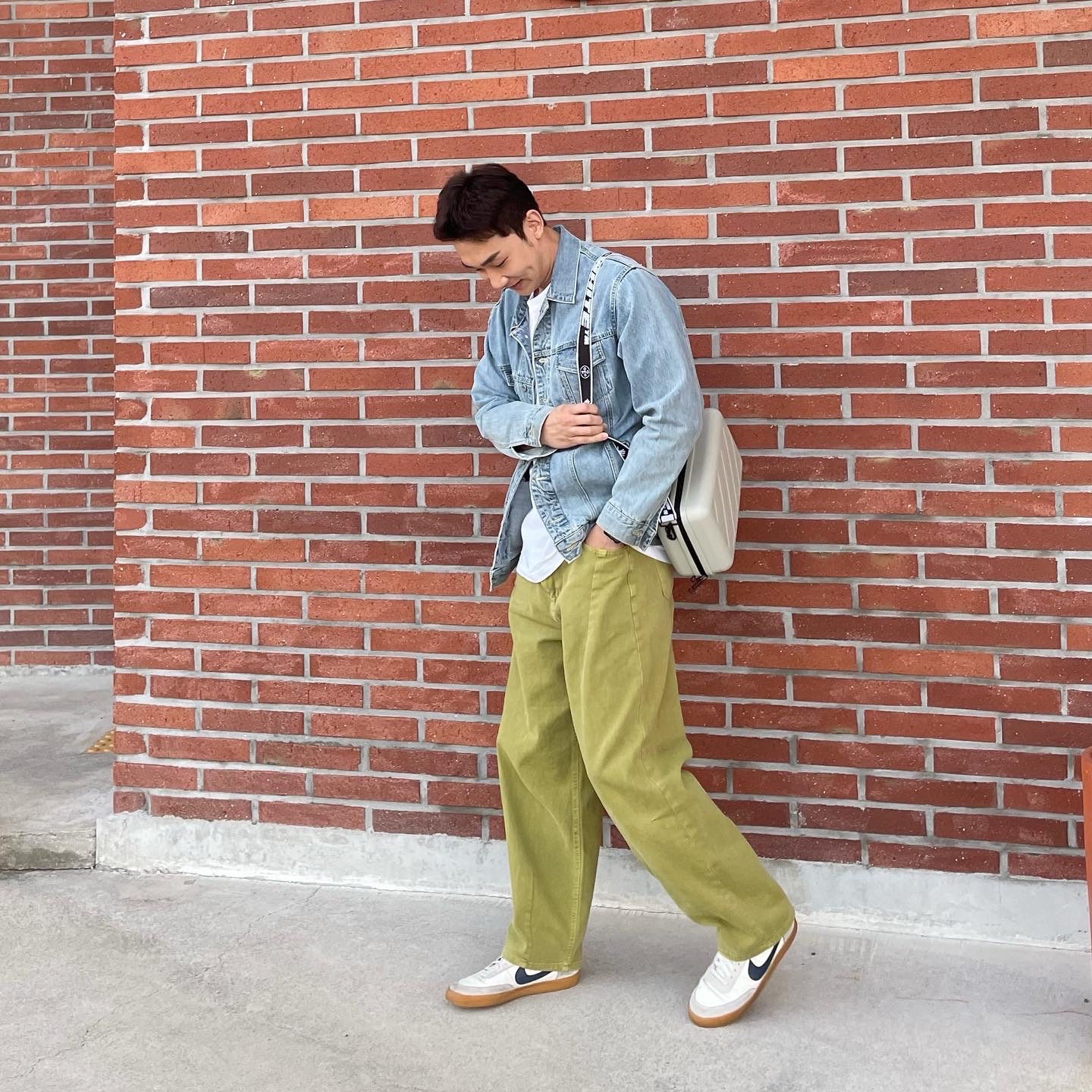 Nike x J.Crew Killshot 2 Sail Midnight Navy 착용 스타일