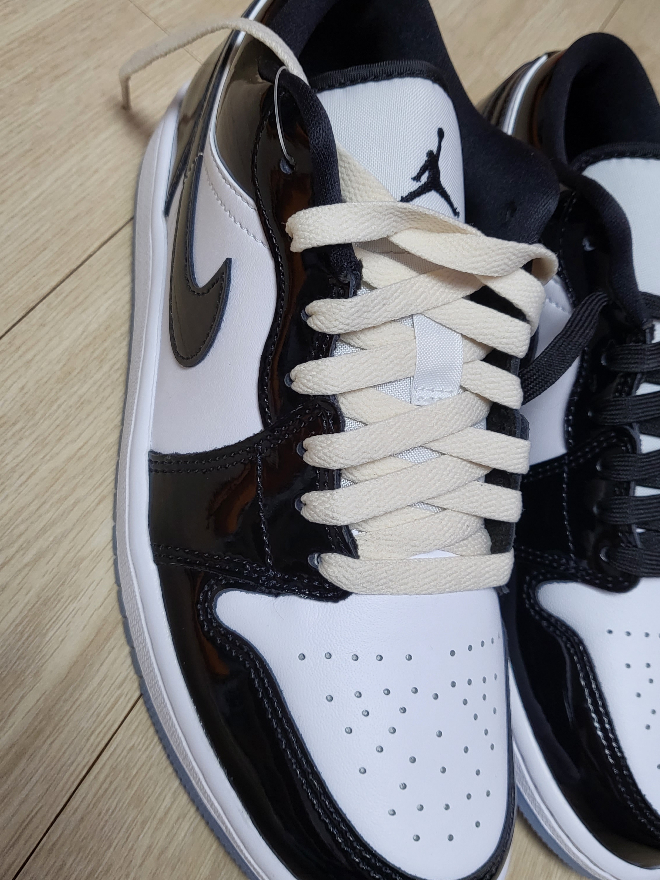 Jordan 1 Low SE Concord 착용 스타일 - 3