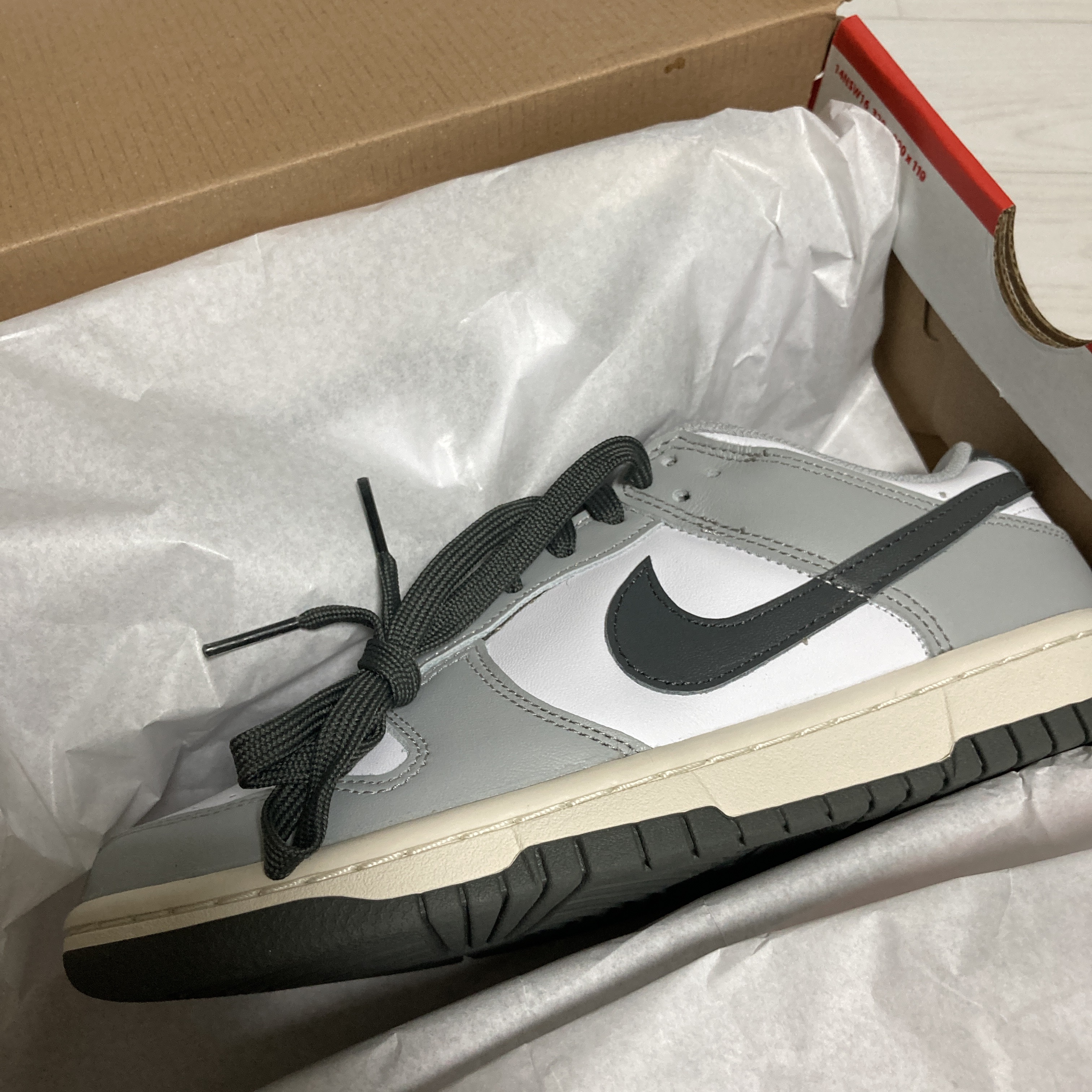 (W) Nike Dunk Low Light Smoke Grey 착용 스타일