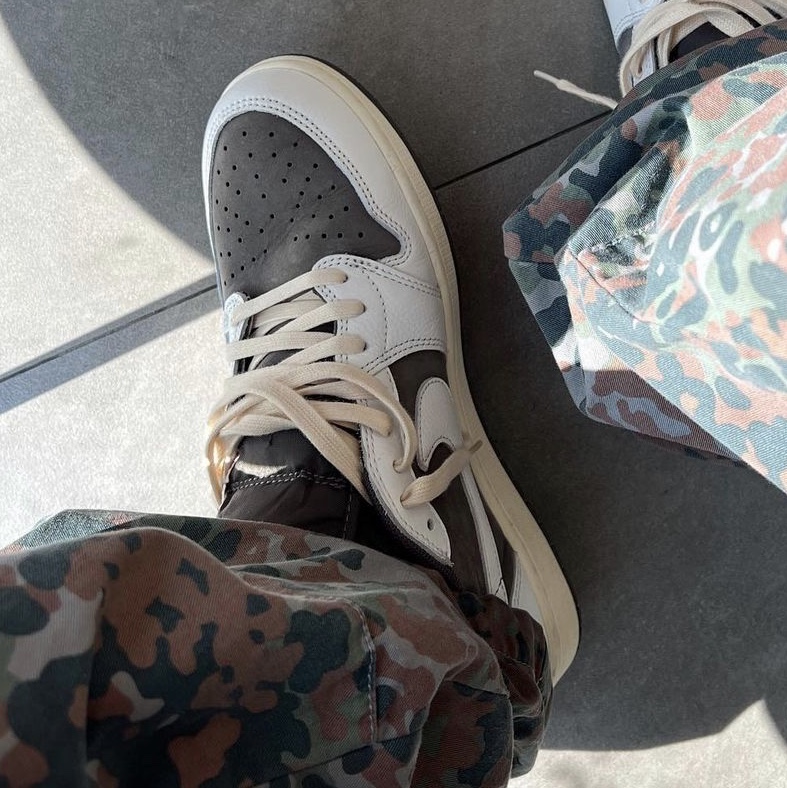 (PS) Jordan 1 x Travis Scott Retro Low OG SP Sail and Ridgerock 착용 스타일