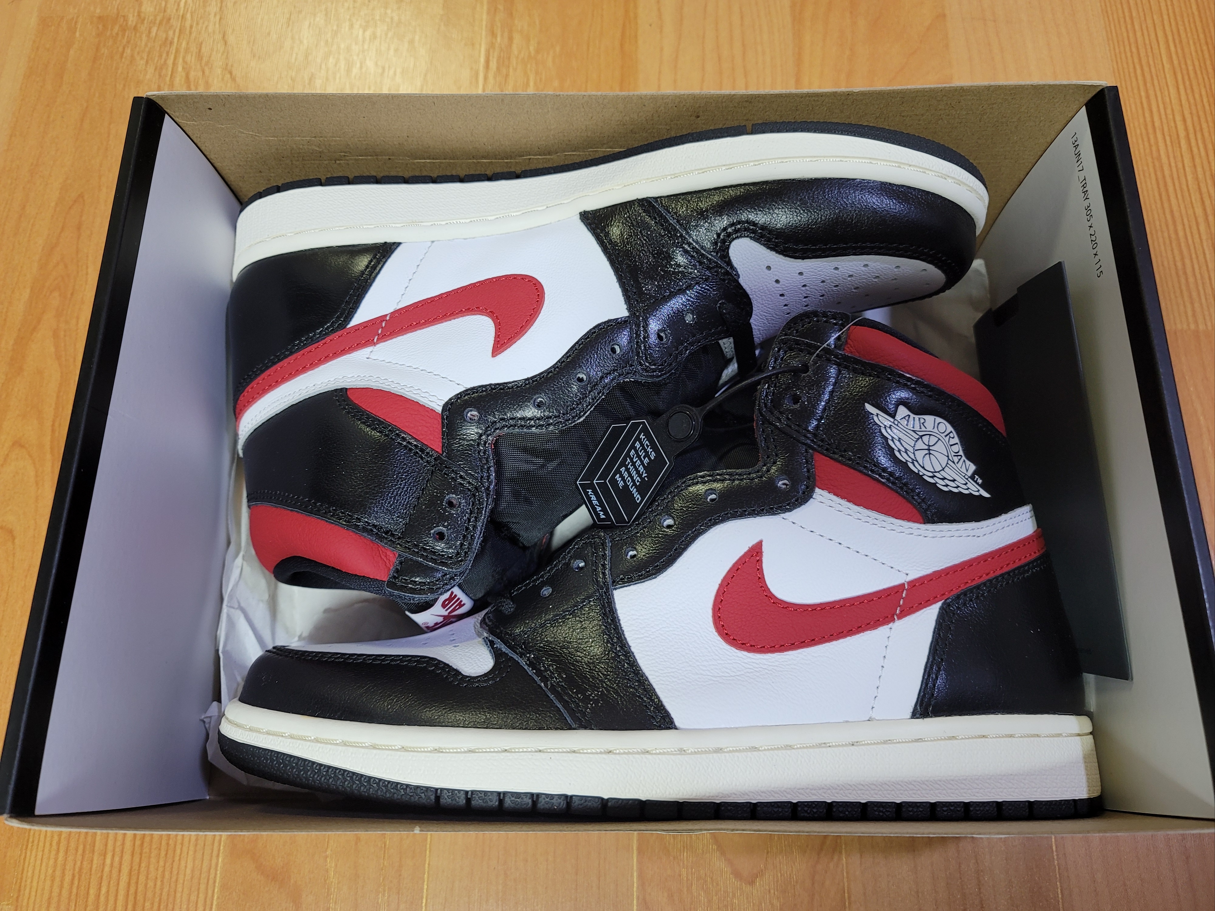 Jordan 1 Retro High OG Gym Red 착용 스타일 - 2
