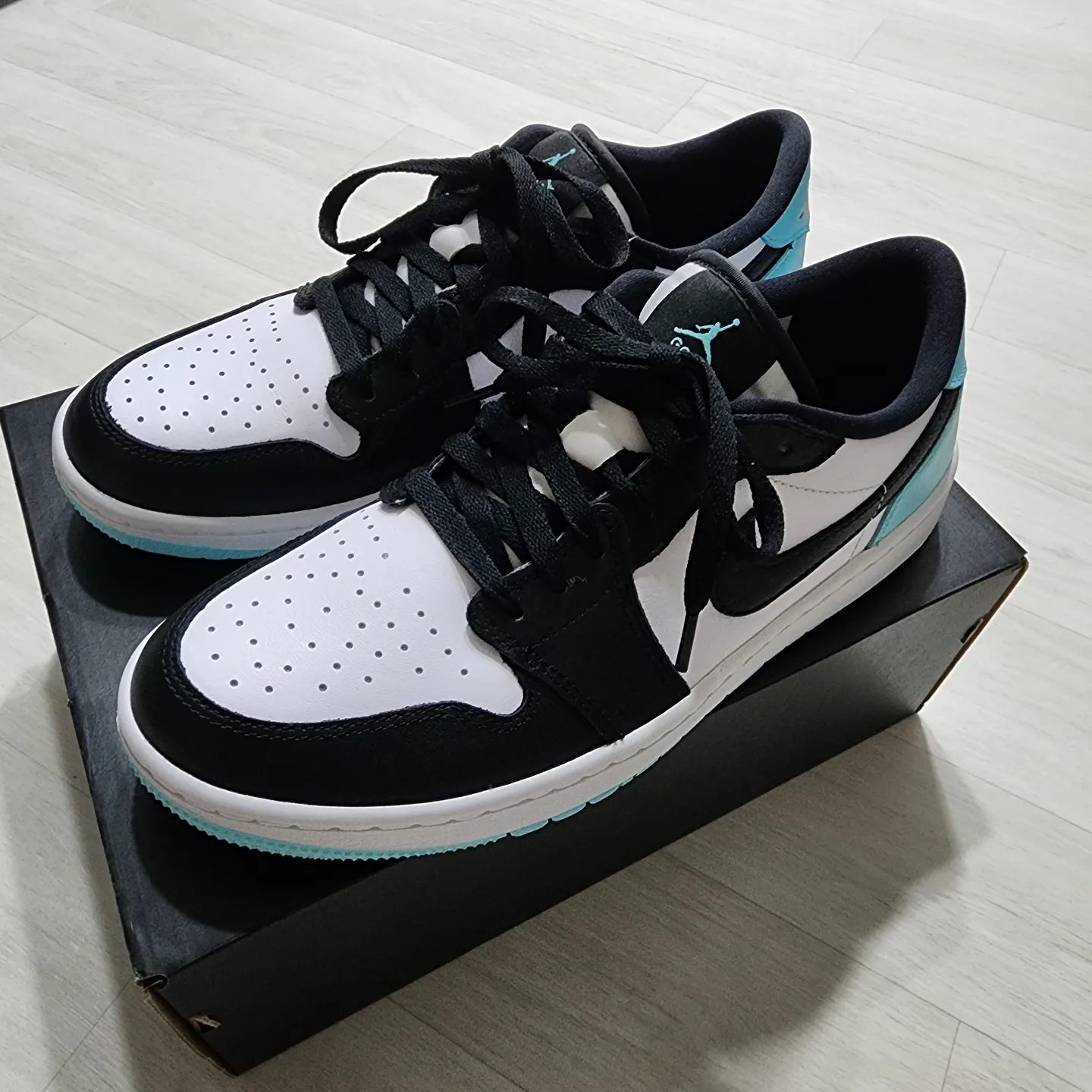 Jordan 1 Low Golf Copa 착용 스타일 - 1