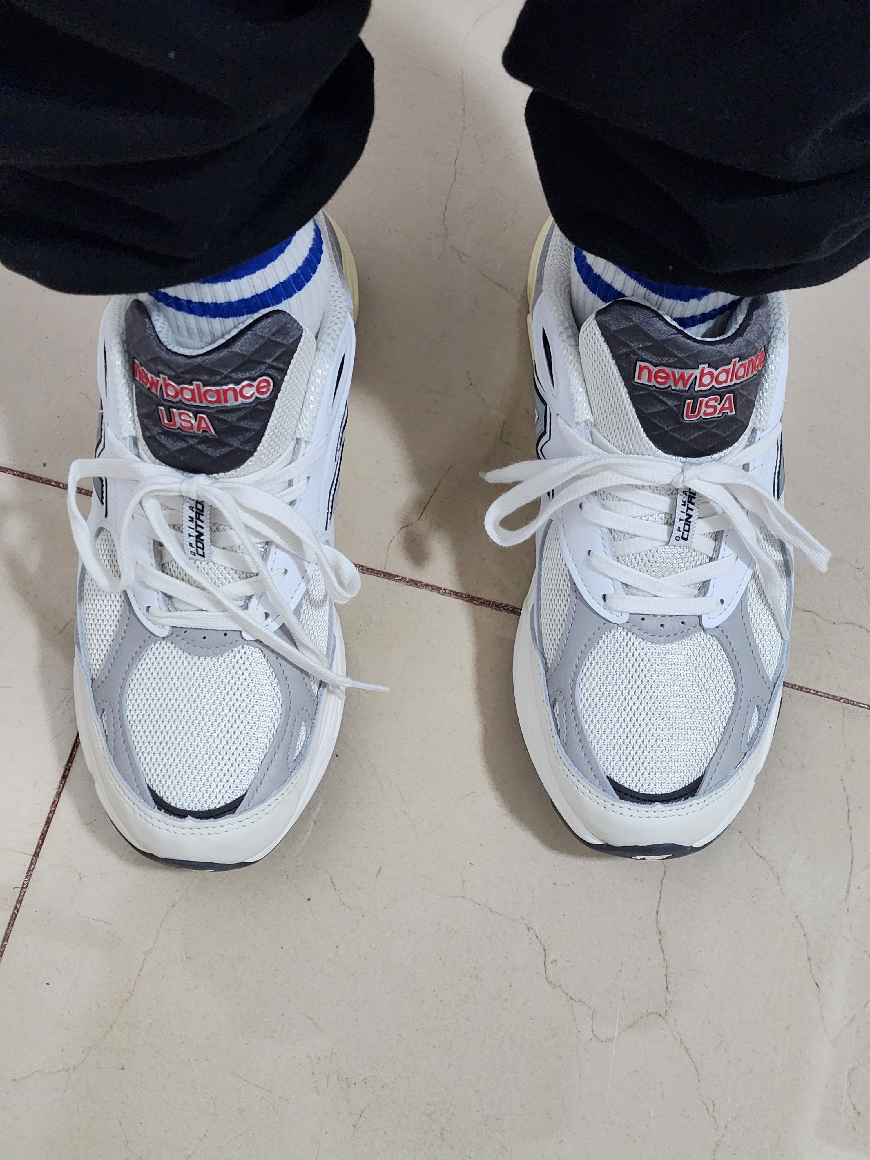 New Balance 990v3 Made in USA Sea Salt, IAB Studio Sweatpants Black White - 22SS 착용 스타일 - 3