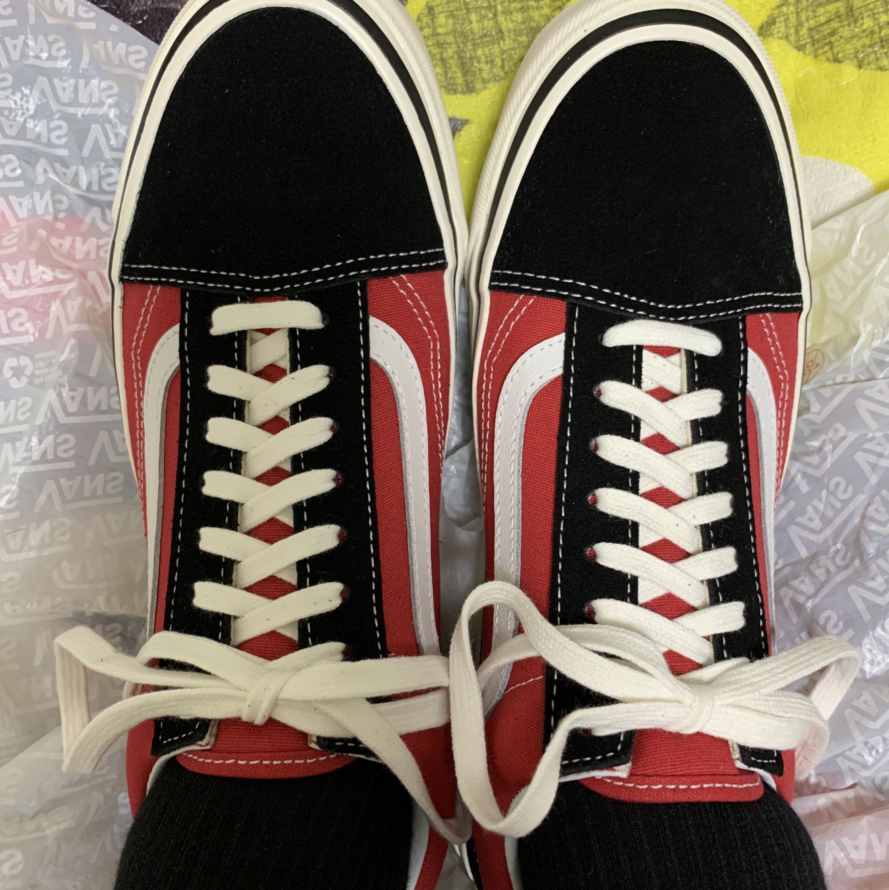 Vans Old Skool 36 DX Anaheim Factory Red Black 착용 스타일