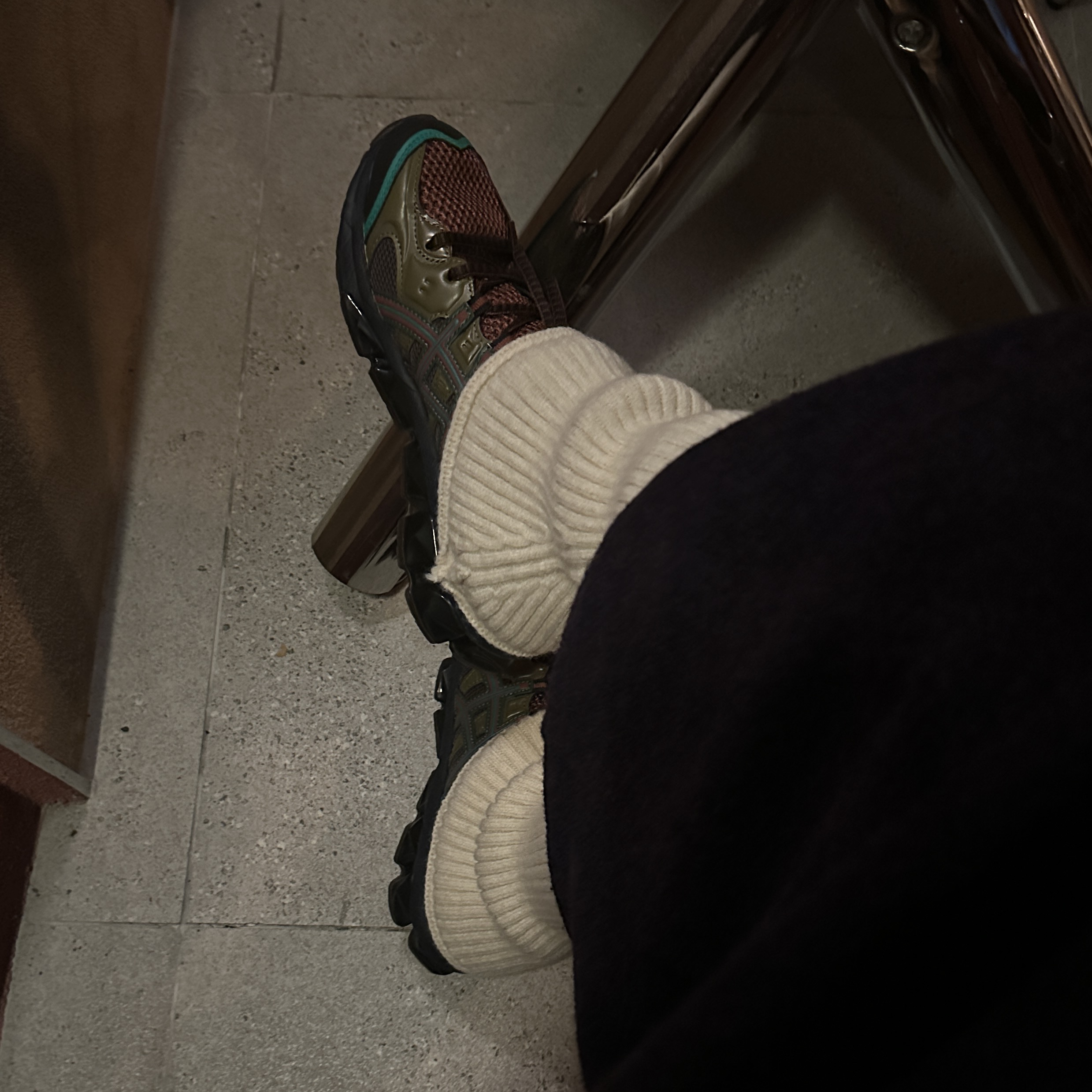 Asics US3-S Gel-Quantum 360 VII Kiso Fir Green 착용 스타일