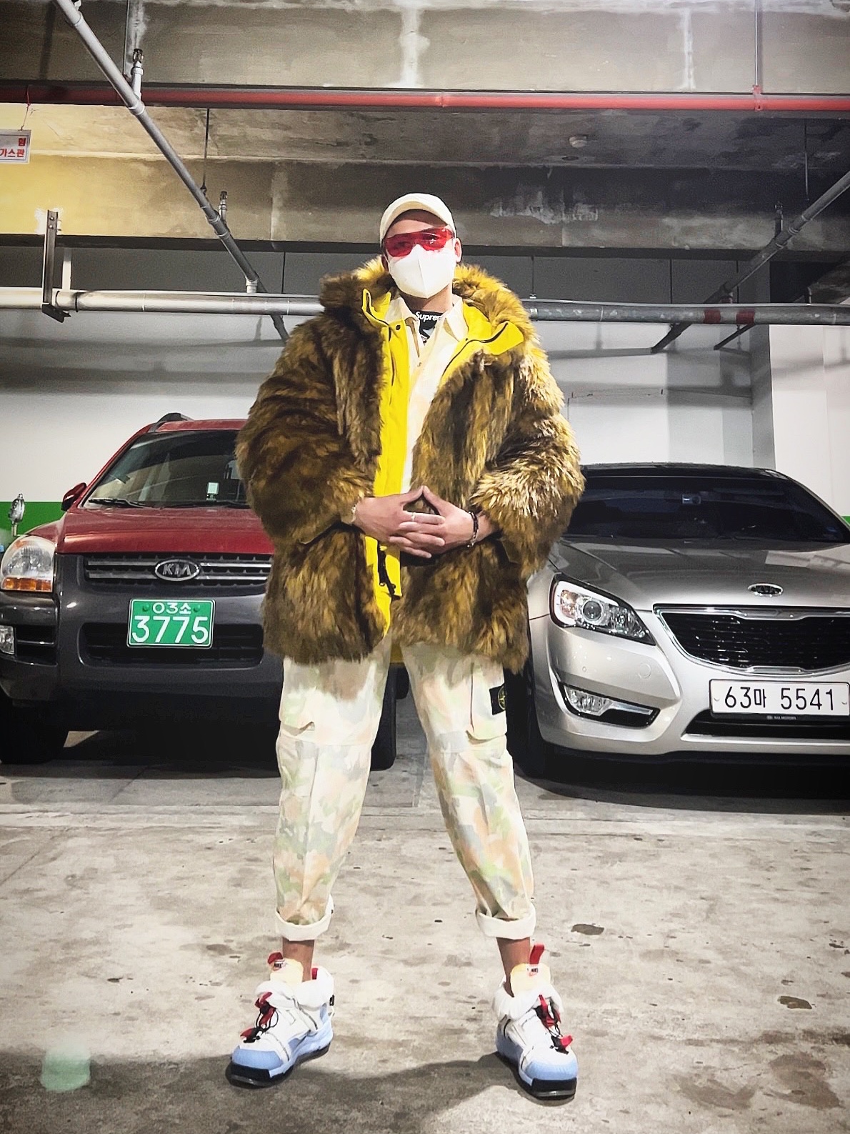 Supreme x Stone Island Reactive Ice Camo Ripstop Camp Cap Tan - 22SS, Supreme x Stone Island Reactive Ice Camo Ripstop Jacket Tan - 22SS 착용 스타일 - 3