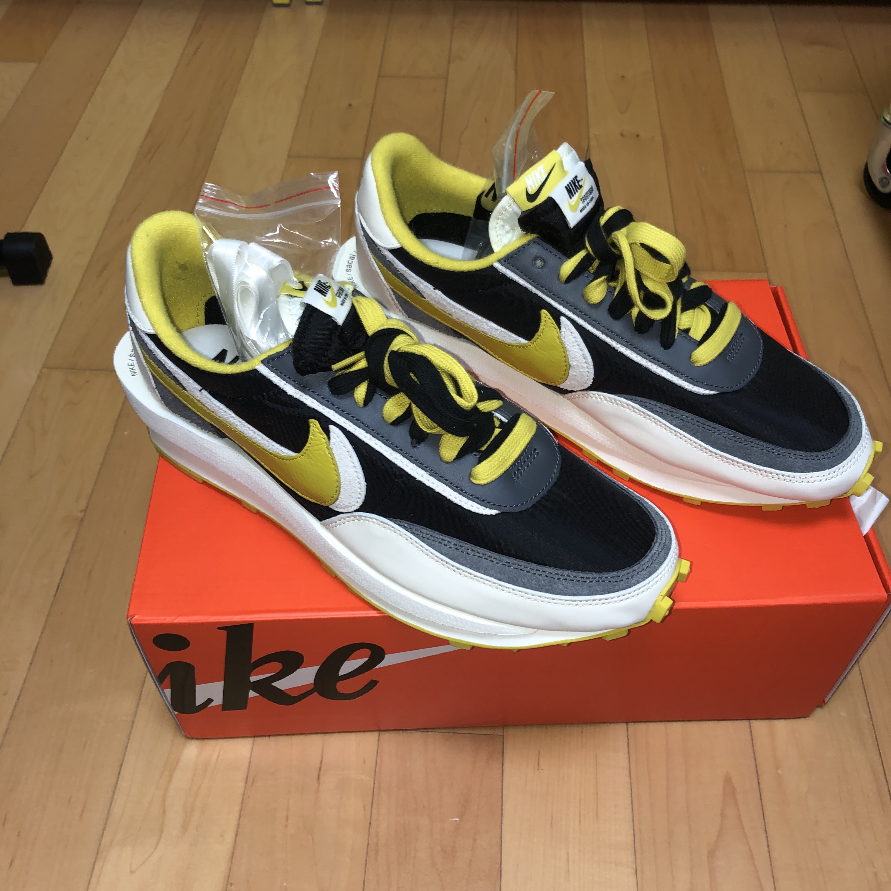 Nike x Sacai x Undercover LDWaffle Black Bright Citron 착용 스타일 - 1