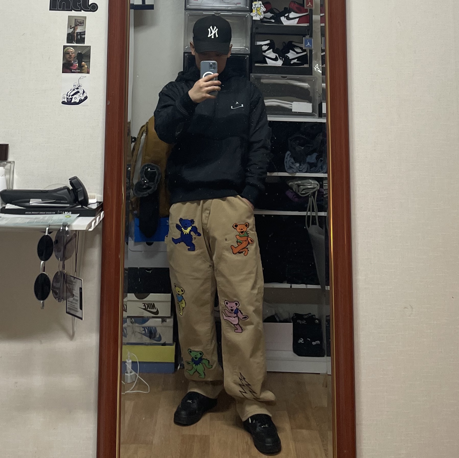 Nike Air Force 1 '07 Low Triple Black, Thisisneverthat x Grateful Dead Lightning Carpenter Pants Tan 착용 스타일 - 2
