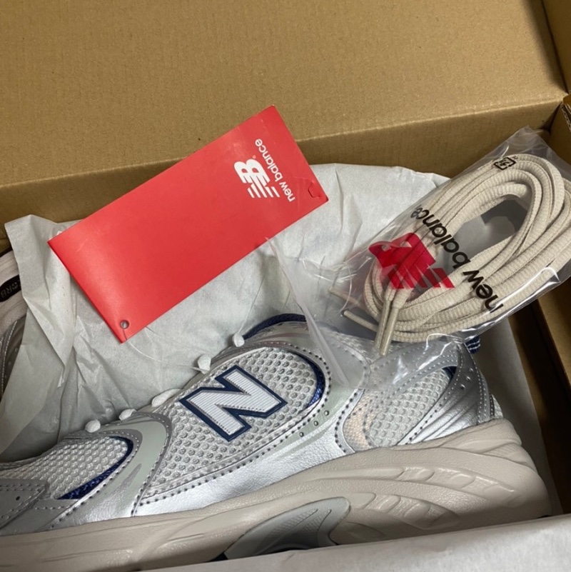 New Balance 530 Steel Grey 착용 스타일
