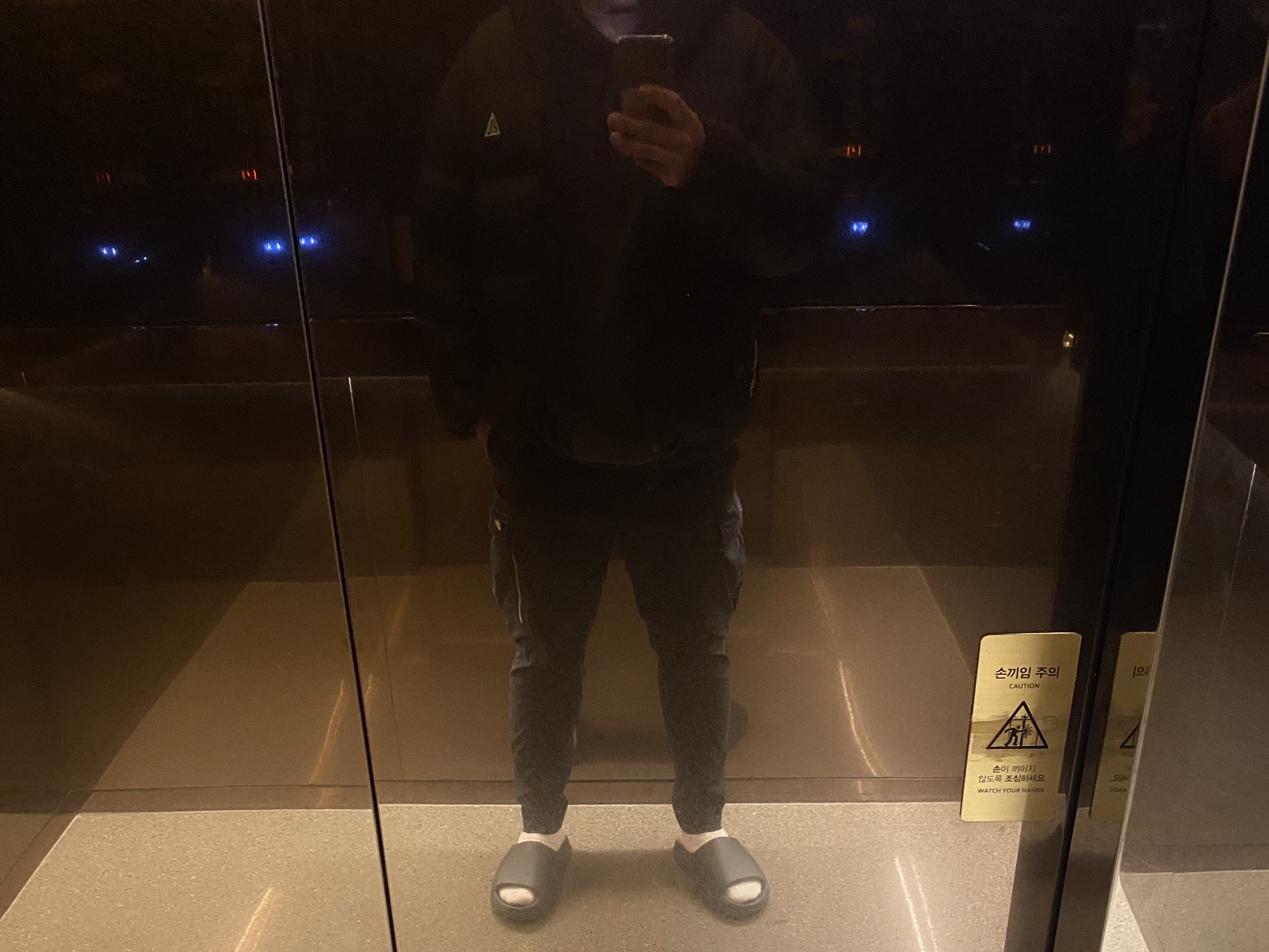 Nike ACG Therma-Fit ADV Lunar Lake Puffer Jacket Black - Asia, Adidas Yeezy Slide Onyx 착용 스타일