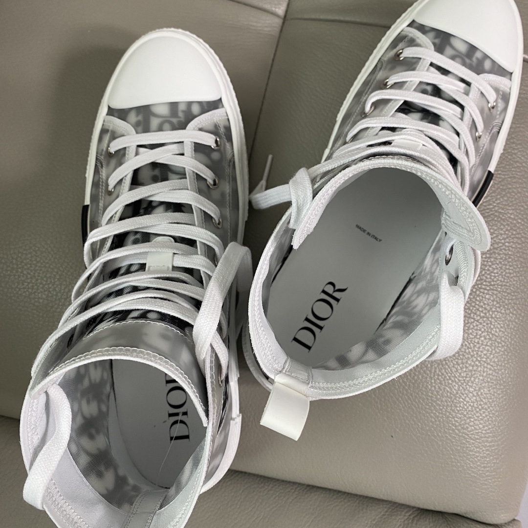 Dior B23 High Dior Oblique White & Black 착용 스타일