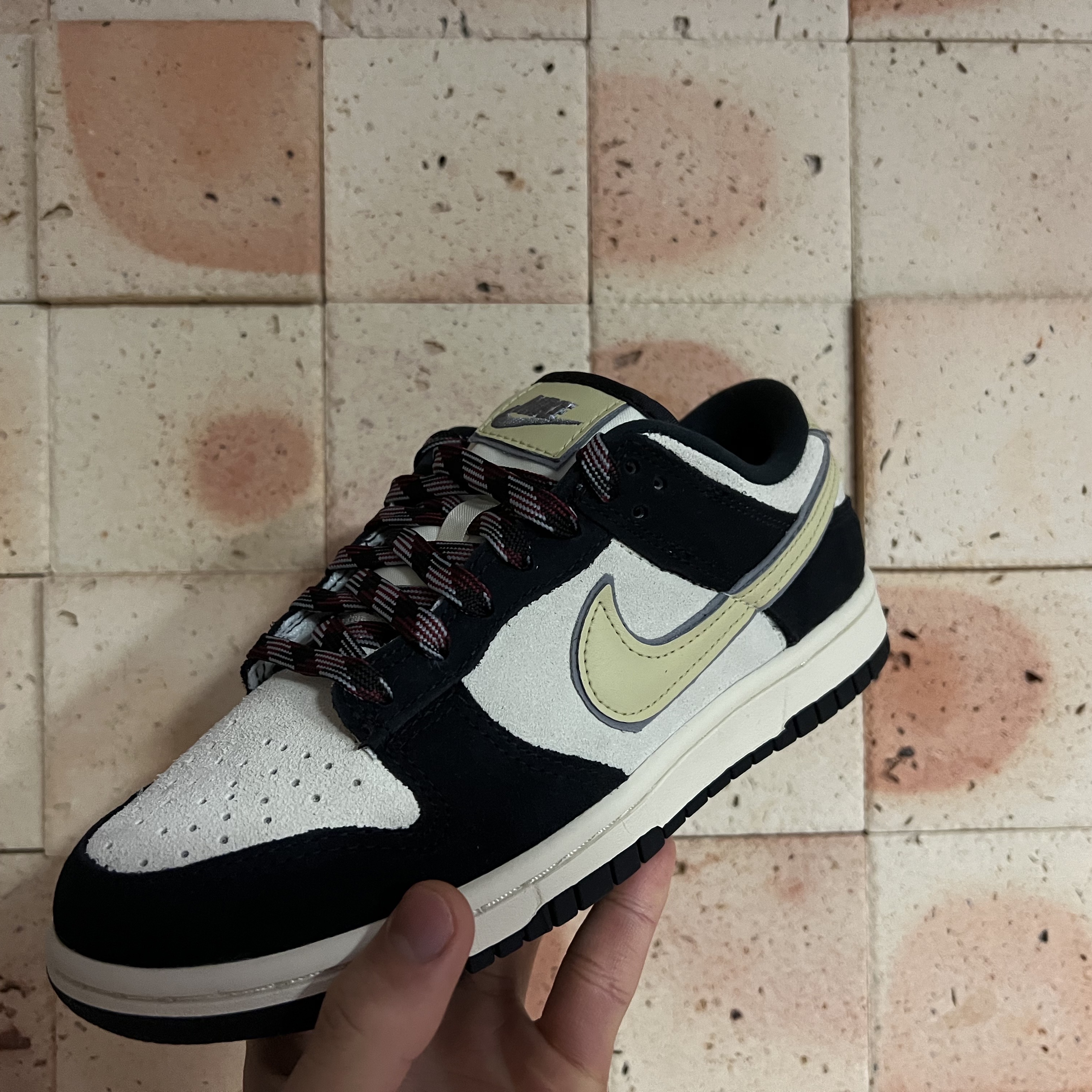 (W) Nike Dunk Low LX Black Suede 착용 스타일