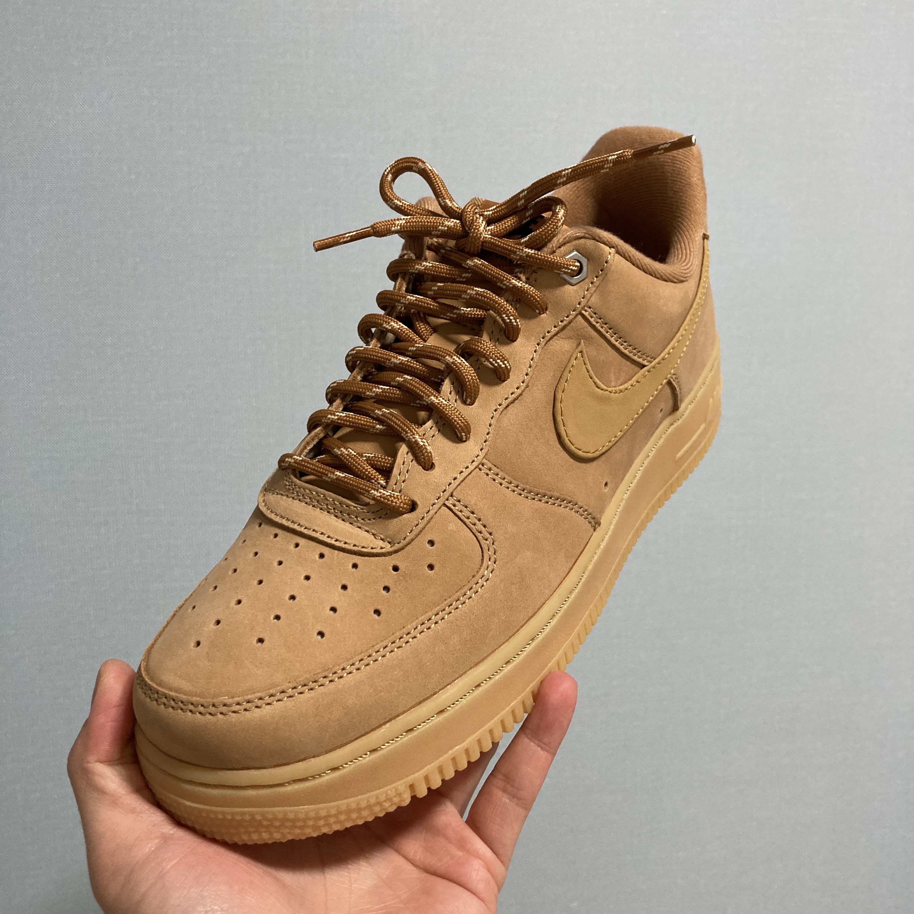 Nike Air Force 1 '07 WB Flax 착용 스타일 - 1