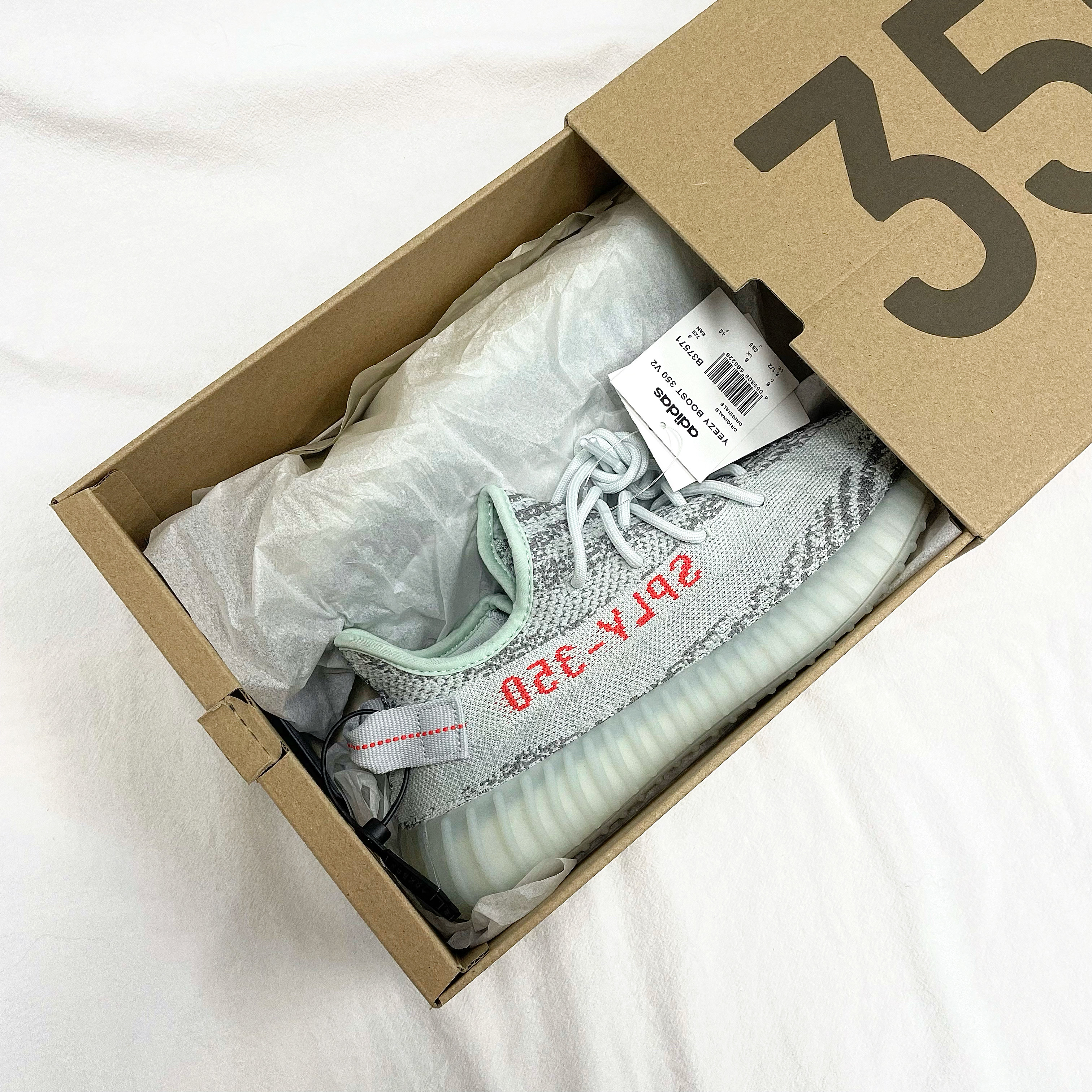 Adidas Yeezy Boost 350 V2 Blue Tint 2017 착용 스타일 - 1