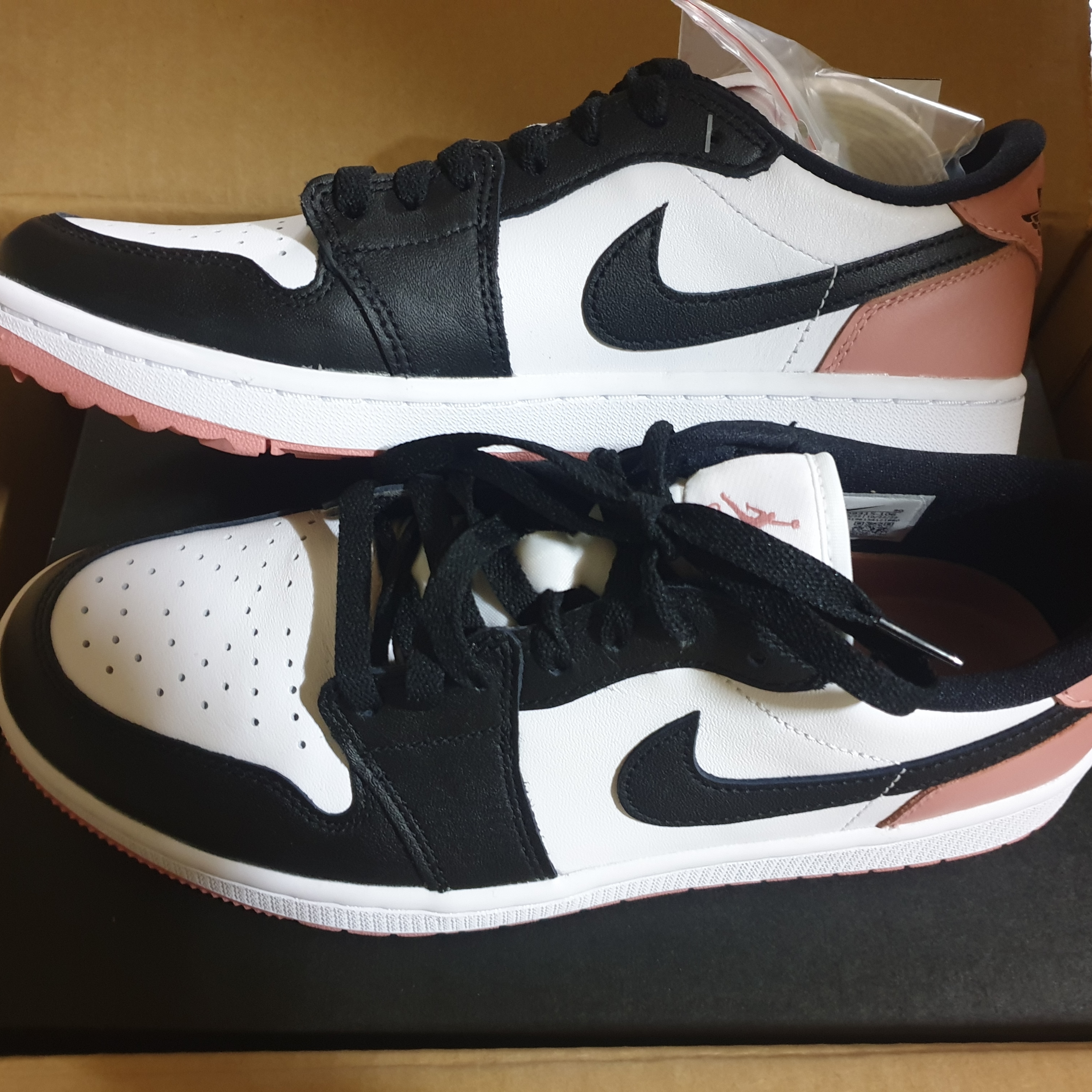 Jordan 1 Low Golf Rust Pink 착용 스타일