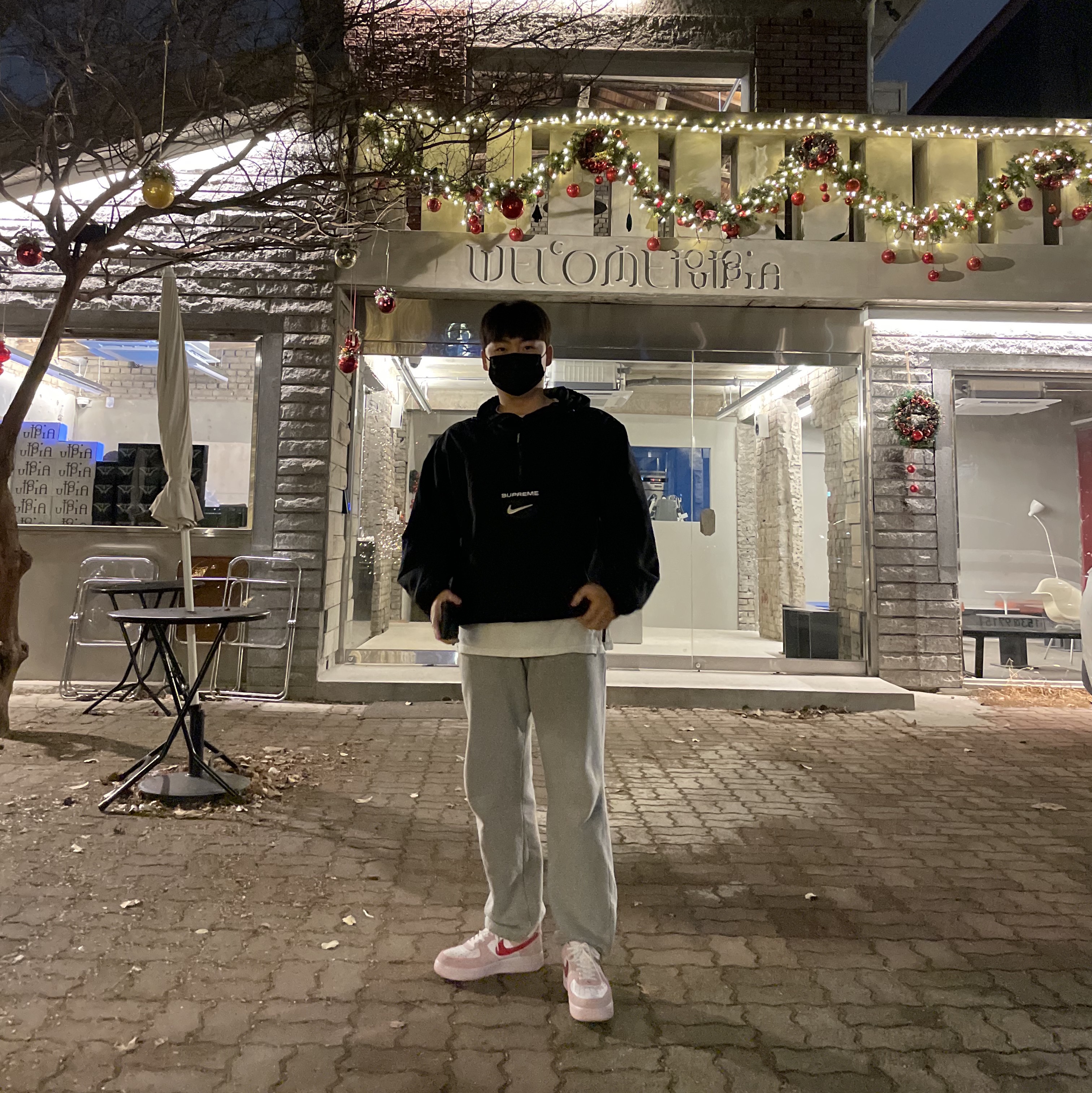 Supreme x Nike Jewel Reversible Ripstop Anorak Black - 20FW, Nike Air Force 1 '07 QS Valentine's Day 착용 스타일