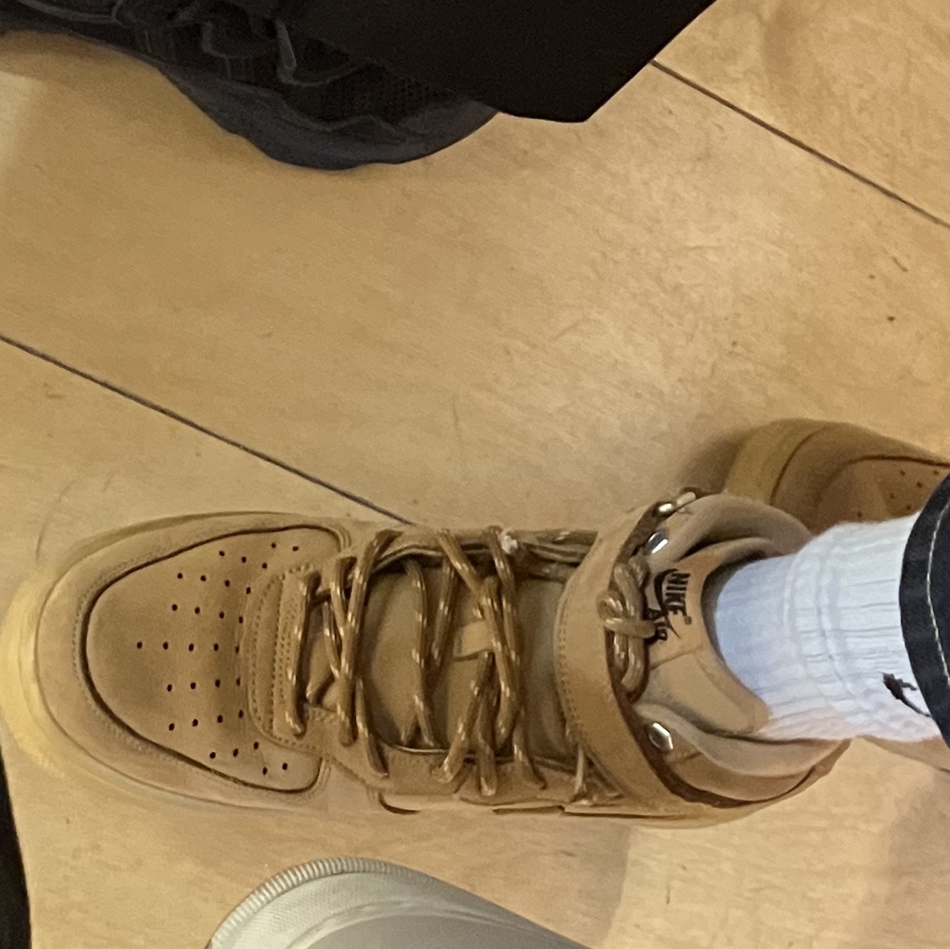 Nike Air Force 1 Mid '07 WB Flax, Nike Air Force 1 '07 Low White 착용 스타일 - 2