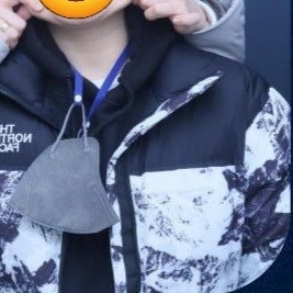 The North Face 1996 Novelty Nuptse Jacket Nutral Gray 착용 스타일