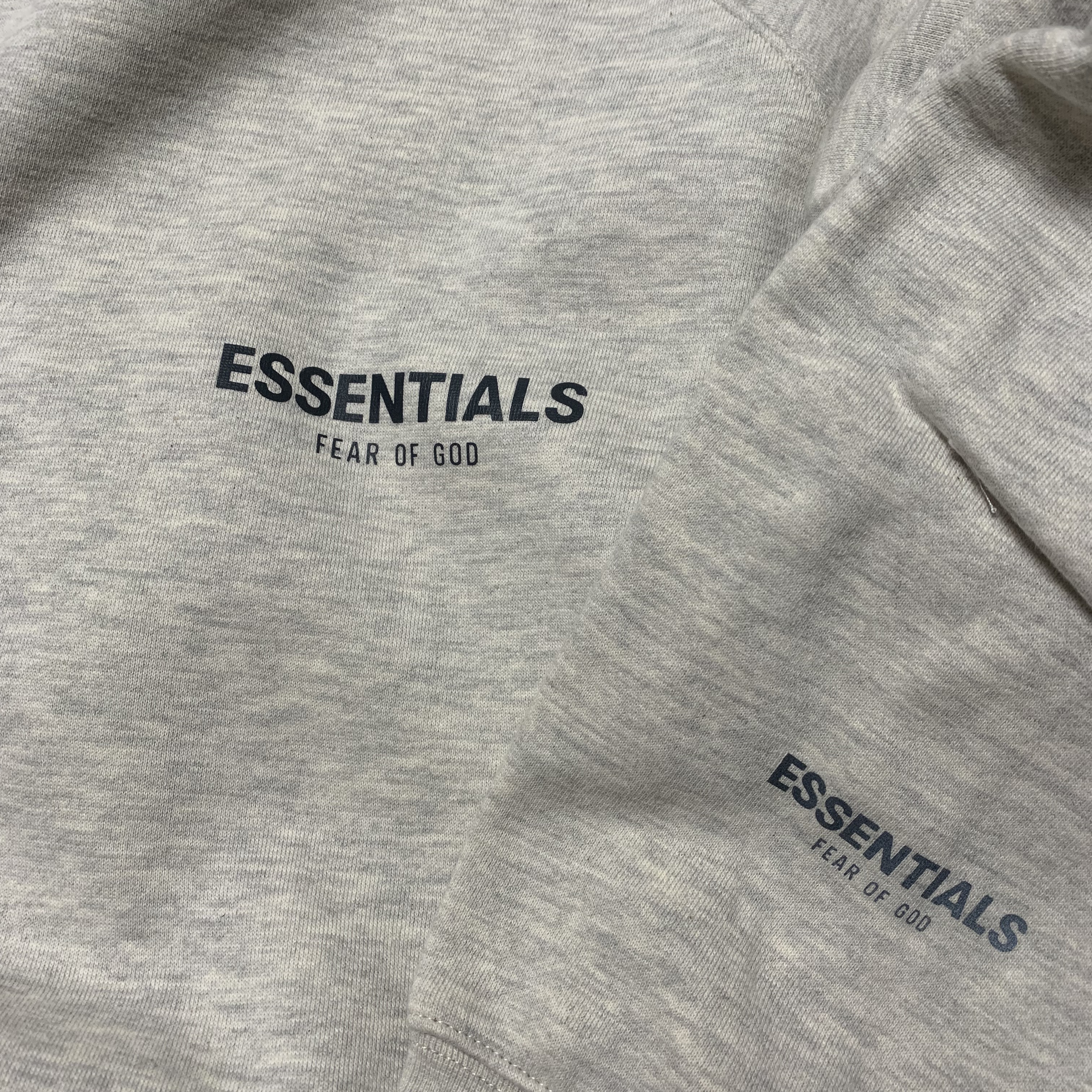 Essentials The Core Collection Pullover Hoodie Oatmeal 착용 스타일 - 1