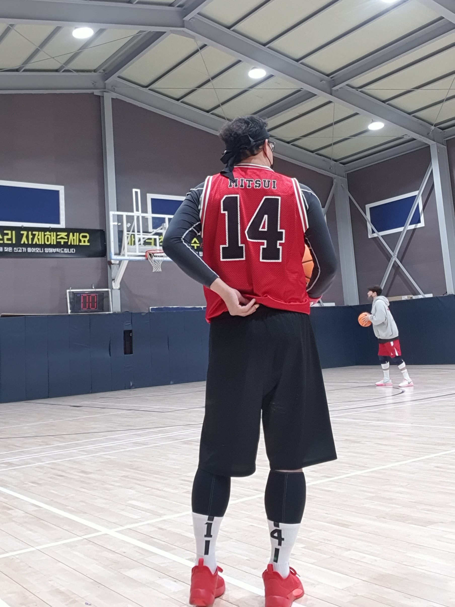 Jordan Luka 1 PF Bright Crimson 착용 스타일