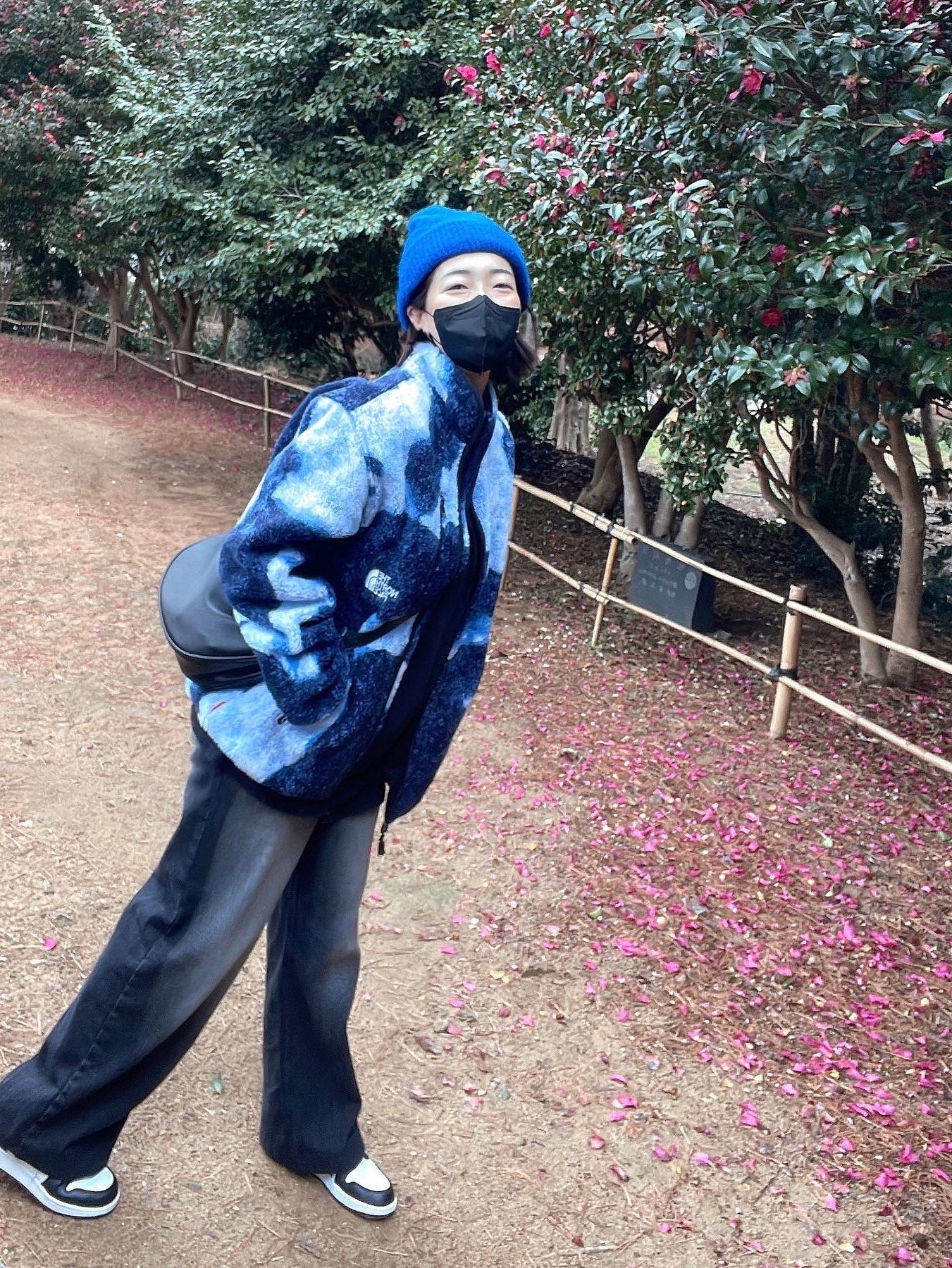 Supreme x The North Face Bleached Denim Print Fleece Jacket Indigo - 21FW, (GS) Jordan 1 Mid Racer Blue 착용 스타일 - 1